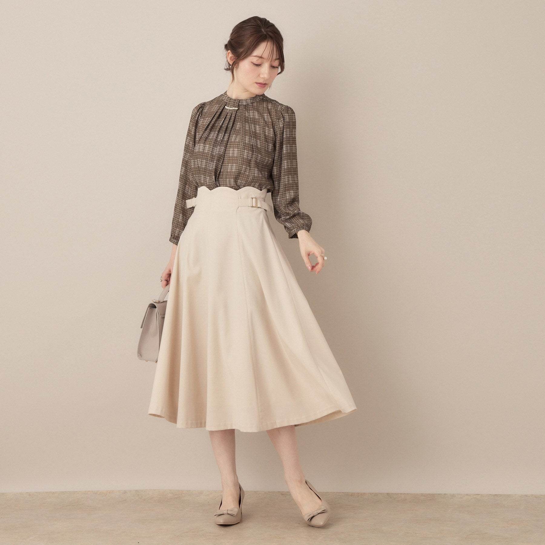 クチュール ブローチ Couture Brooch 【大人可愛い・パール取り外し・通勤】・タックタイチェック柄ブラウス （ブラック(119)） ブラック(119)