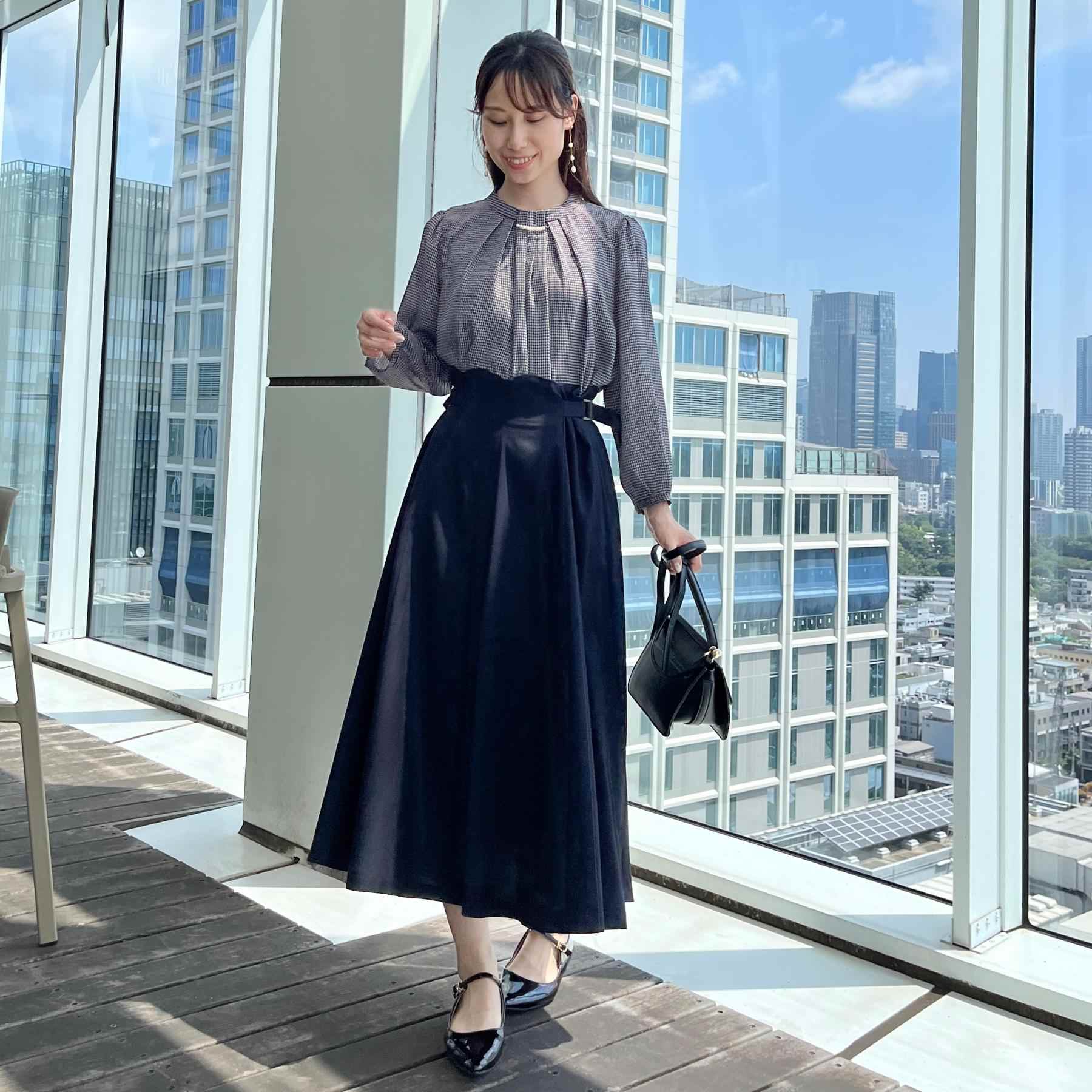 クチュール ブローチ Couture Brooch 【大人可愛い・パール取り外し・通勤】・タックタイチェック柄ブラウス （ブラック(119)） ブラック(119)