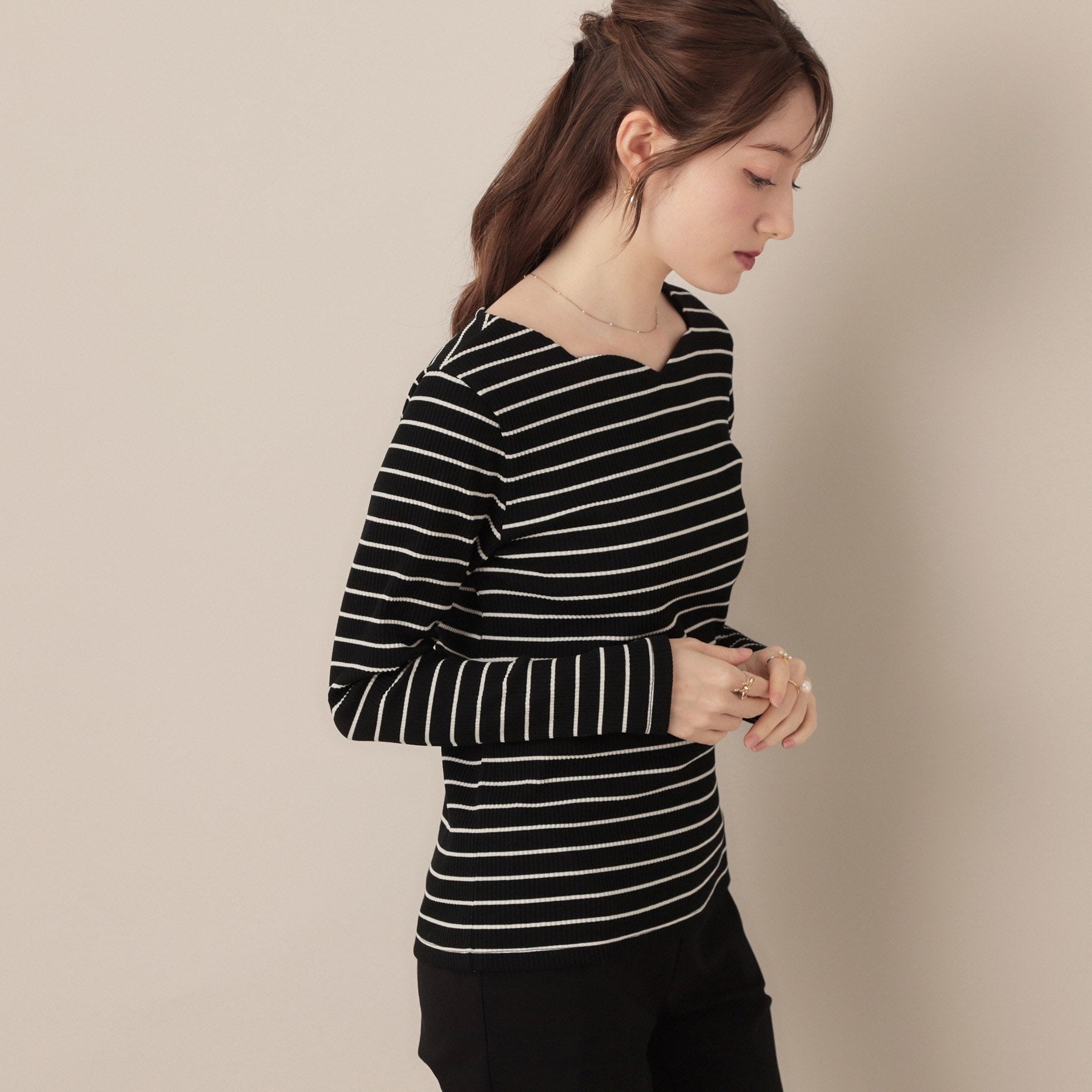 クチュール ブローチ Couture Brooch ハートネックテレコプルオーバー （ブラック(319)） ブラック(319)