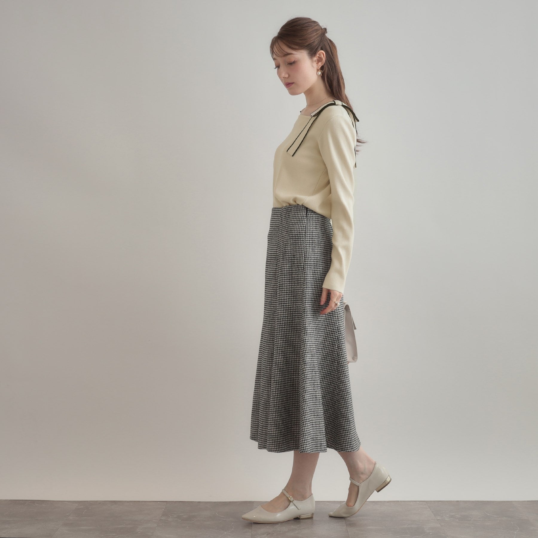 クチュール ブローチ Couture Brooch 配色リボン総針ニットトップス （アイボリー(004)） アイボリー(004)