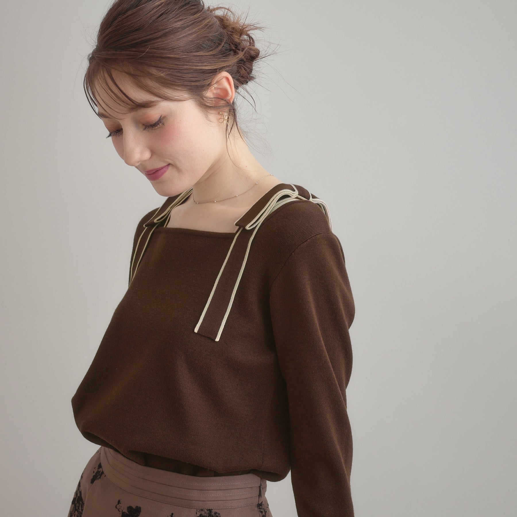 クチュール ブローチ Couture Brooch 配色リボン総針ニットトップス （アイボリー(004)） アイボリー(004)