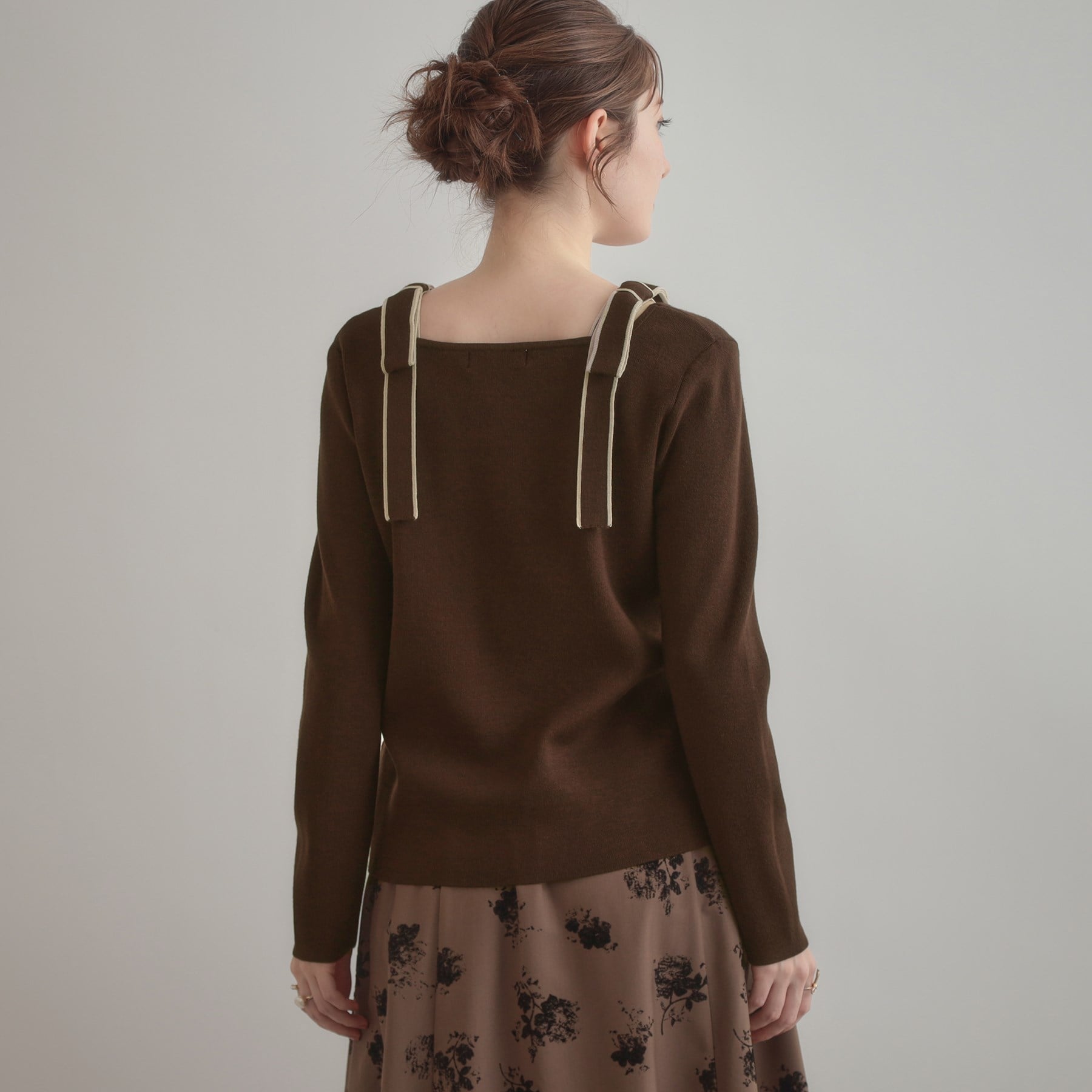 クチュール ブローチ Couture Brooch 配色リボン総針ニットトップス （アイボリー(004)） アイボリー(004)