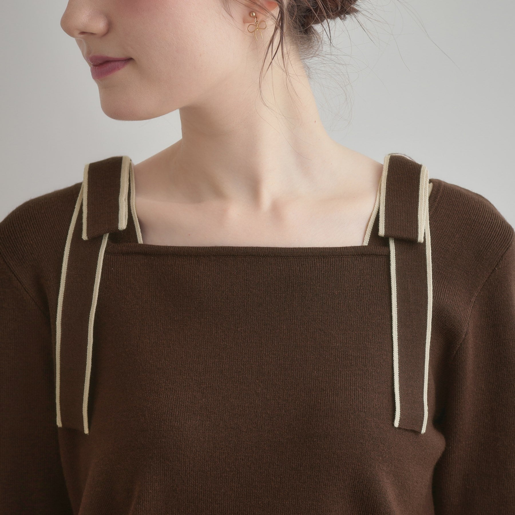 クチュール ブローチ Couture Brooch 配色リボン総針ニットトップス （アイボリー(004)） アイボリー(004)