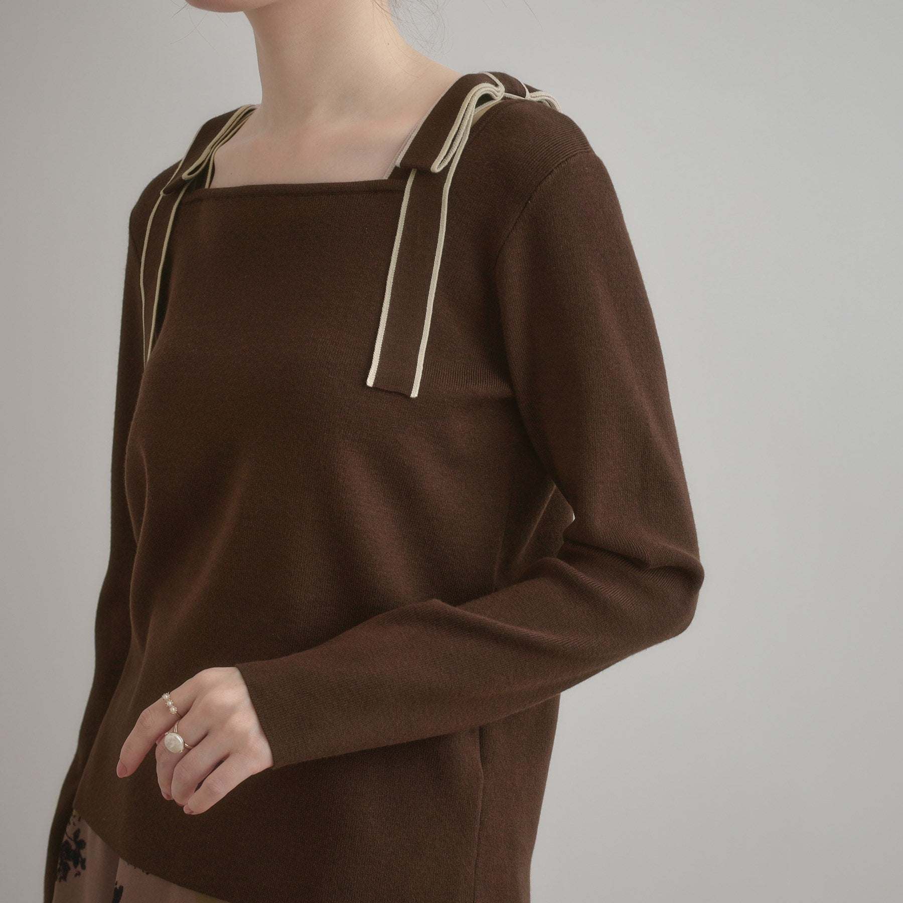 クチュール ブローチ Couture Brooch 配色リボン総針ニットトップス （アイボリー(004)） アイボリー(004)