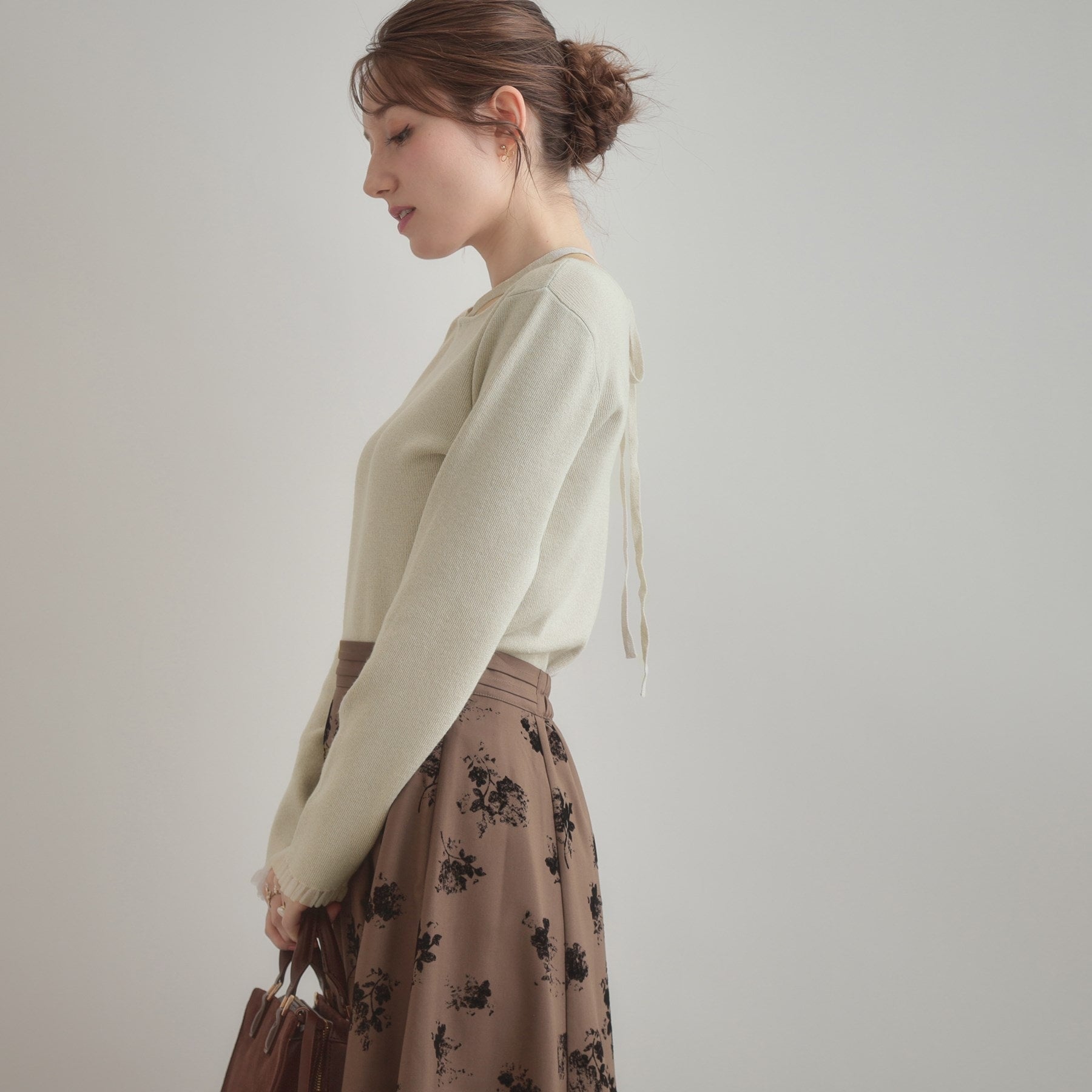 クチュール ブローチ Couture Brooch 前後2WAYラメリブ シアープチフリルニット （ライトグレー(011)） ライトグレー(011)