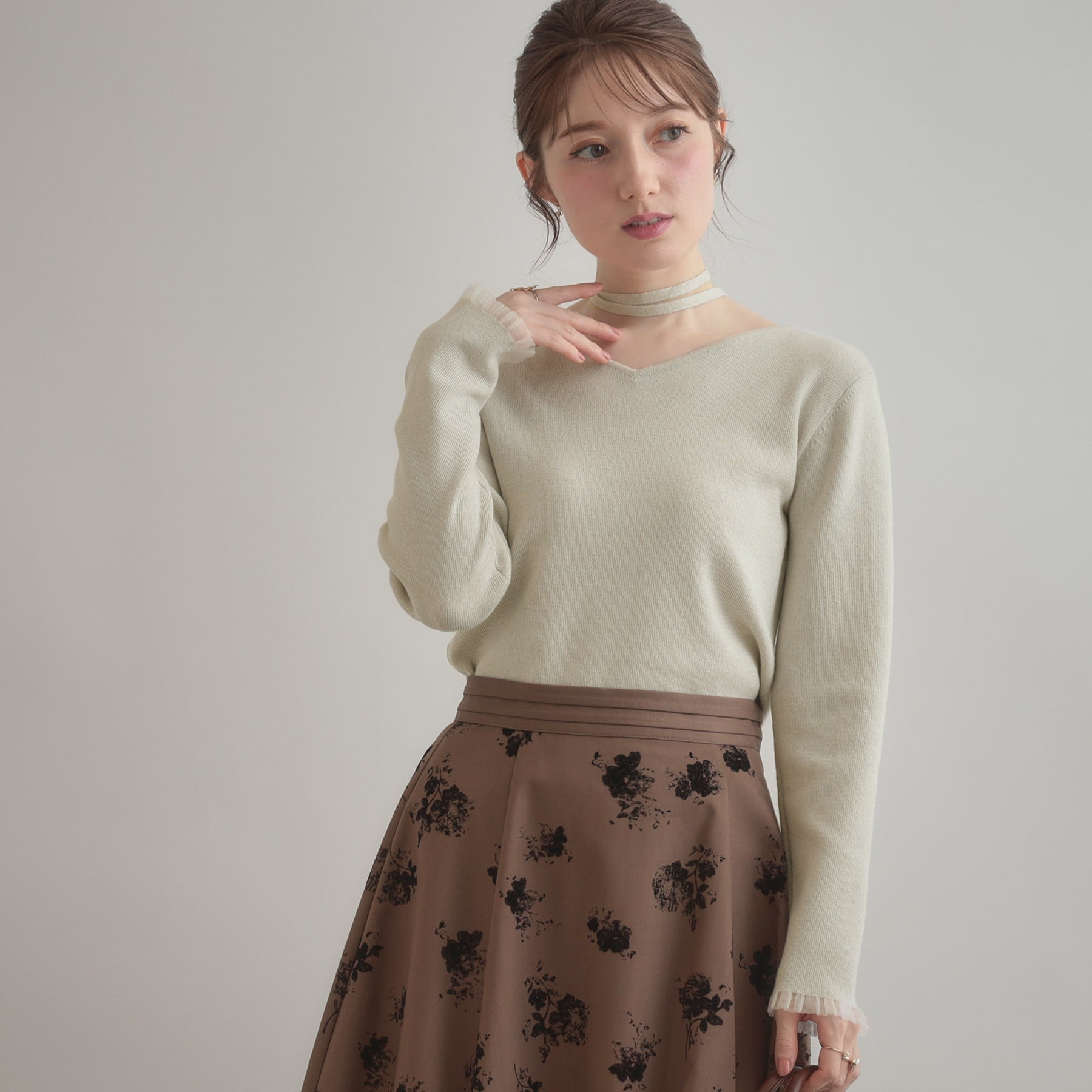 クチュール ブローチ Couture Brooch 前後2WAYラメリブ シアープチフリルニット （ライトグレー(011)） ライトグレー(011)