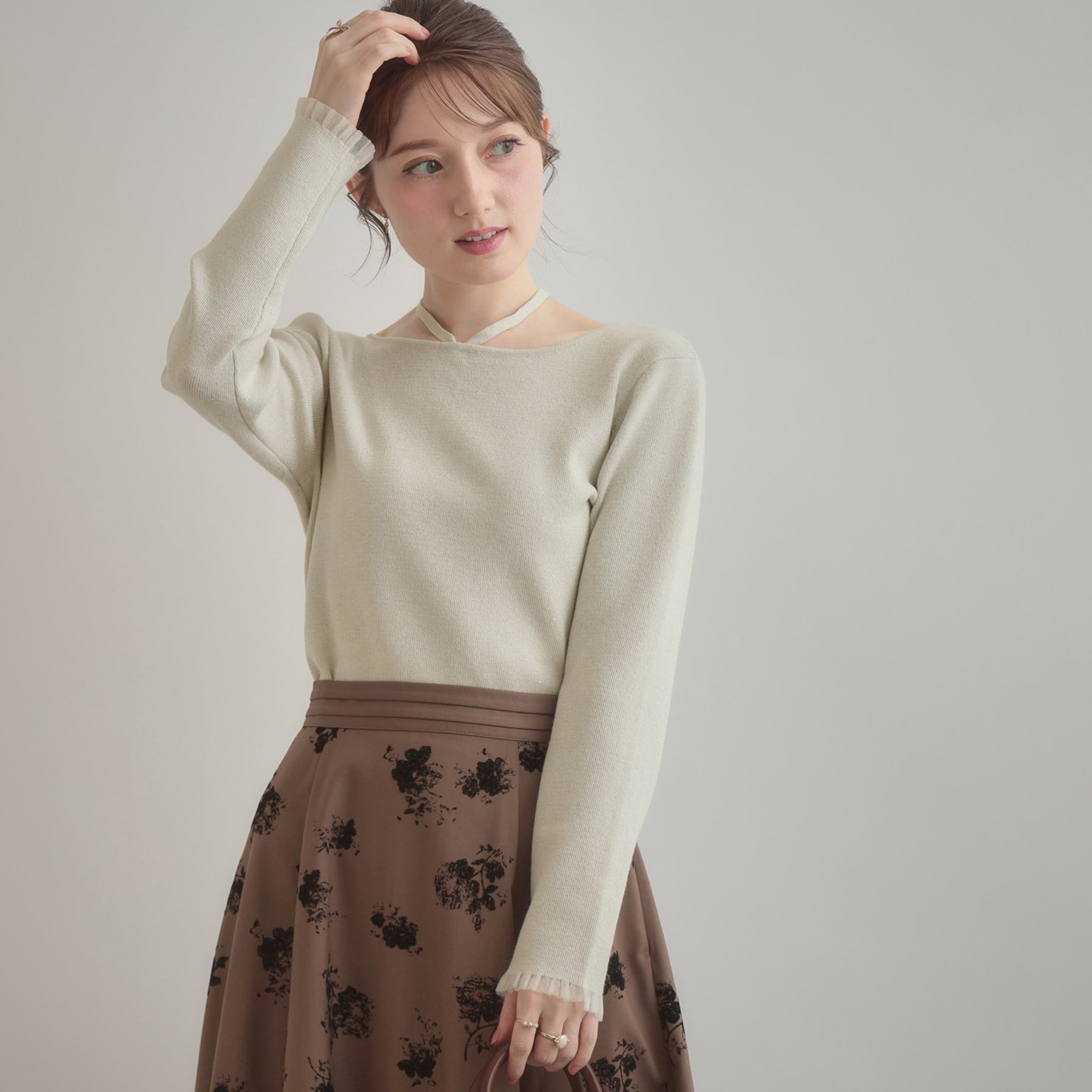 クチュール ブローチ Couture Brooch 前後2WAYラメリブ シアープチフリルニット （アイボリー(004)） アイボリー(004)