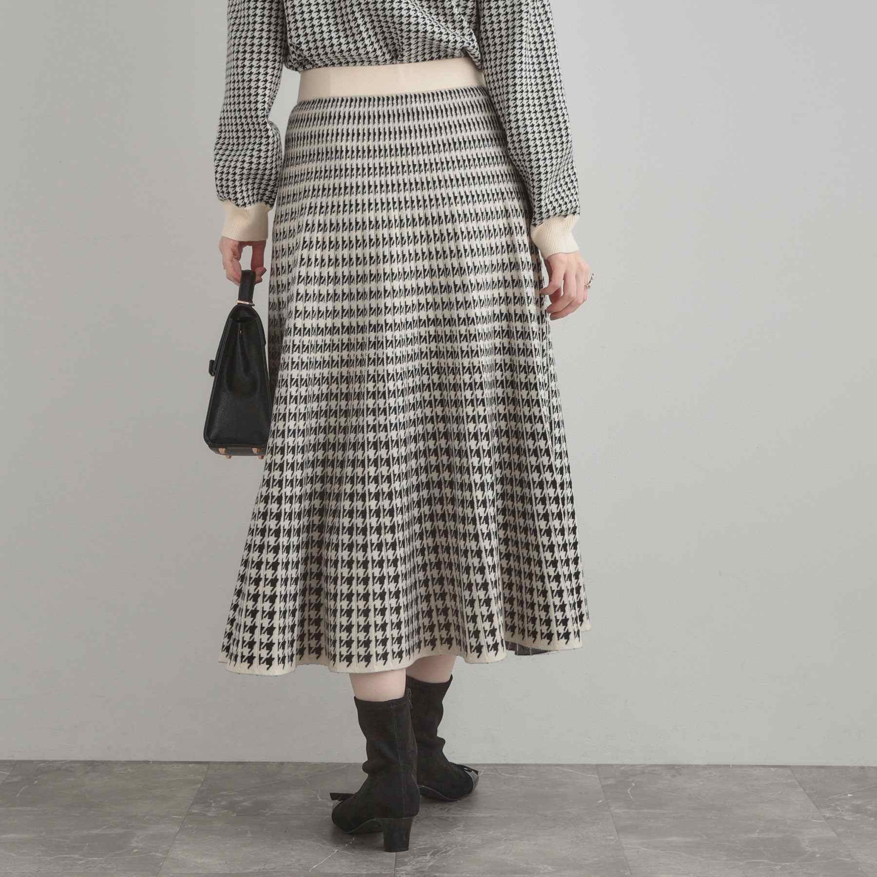 クチュール ブローチ Couture Brooch 千鳥JQニットプリーツスカート （ネイビー(294)） ネイビー(294)