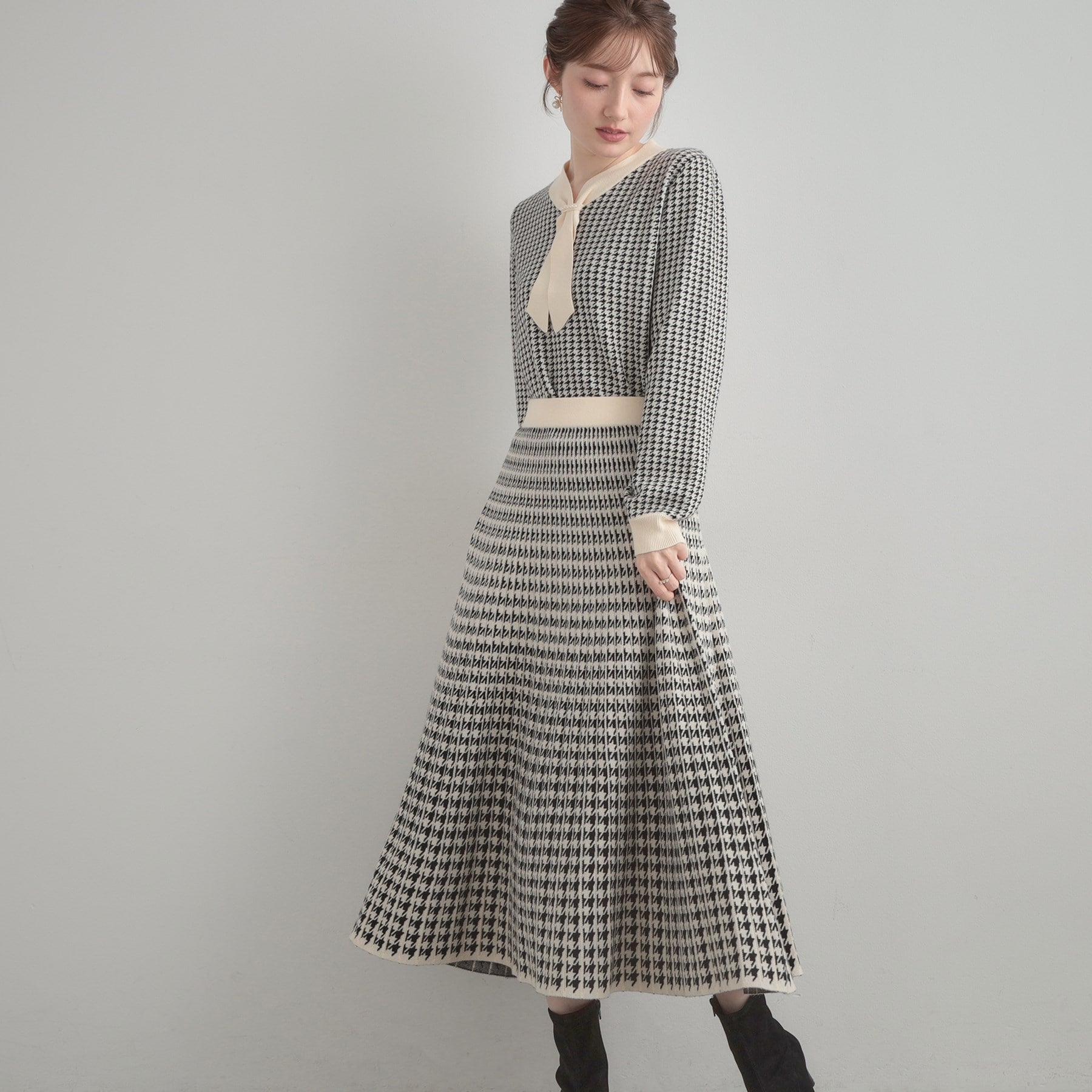 クチュール ブローチ Couture Brooch 千鳥JQニットプリーツスカート （ネイビー(294)） ネイビー(294)