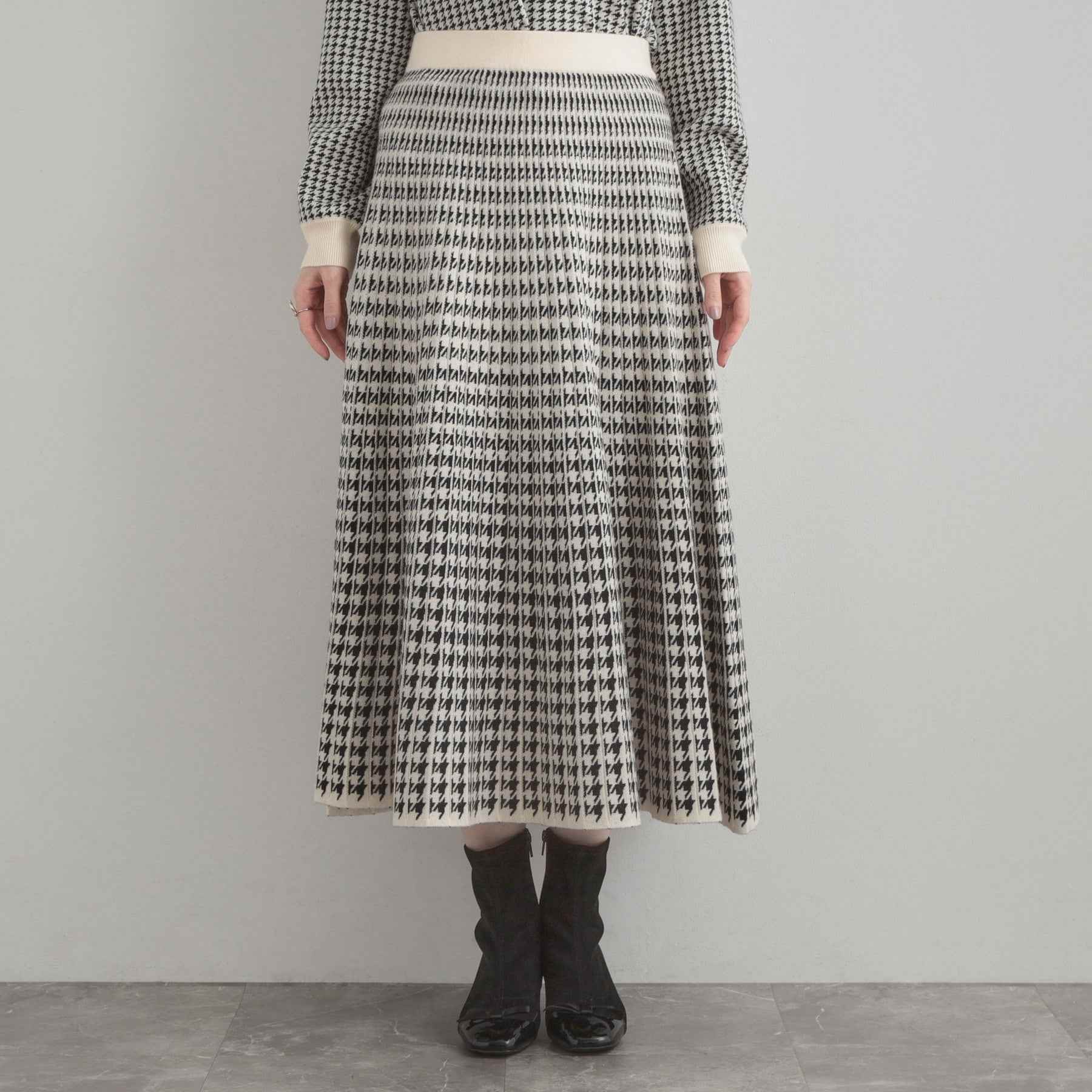 クチュール ブローチ Couture Brooch 千鳥JQニットプリーツスカート （ネイビー(294)） ネイビー(294)