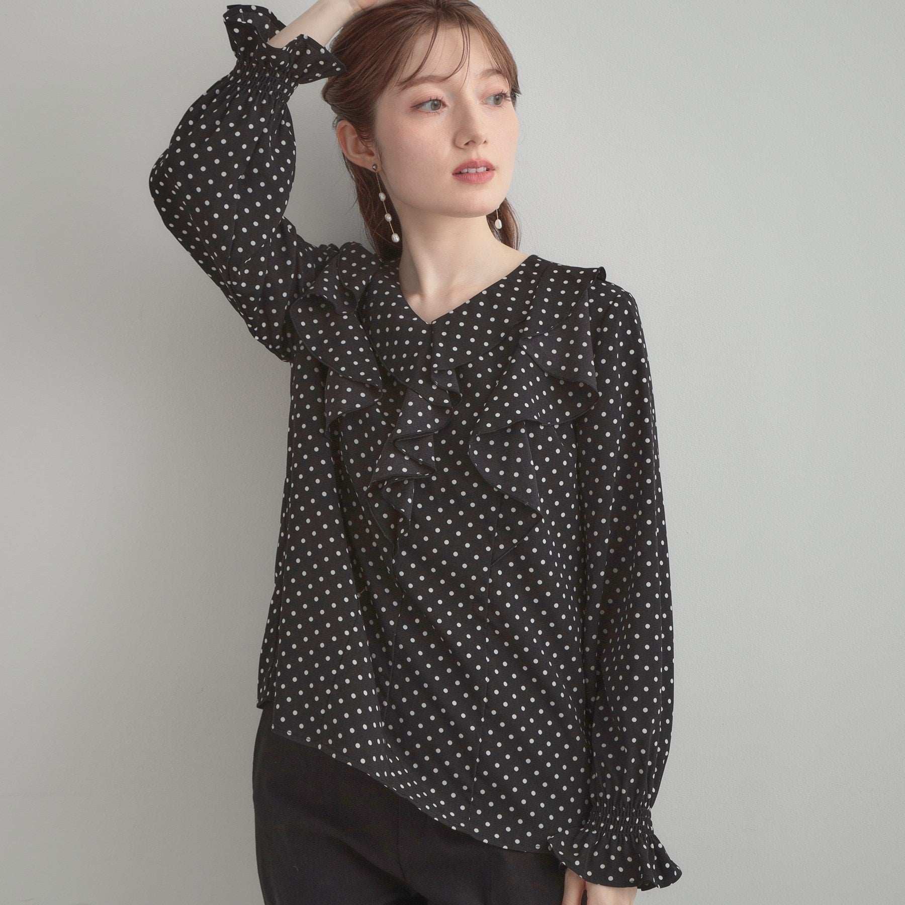 クチュール ブローチ Couture Brooch ラッフルフリルブラウス （ライトグレー(011)） ライトグレー(011)