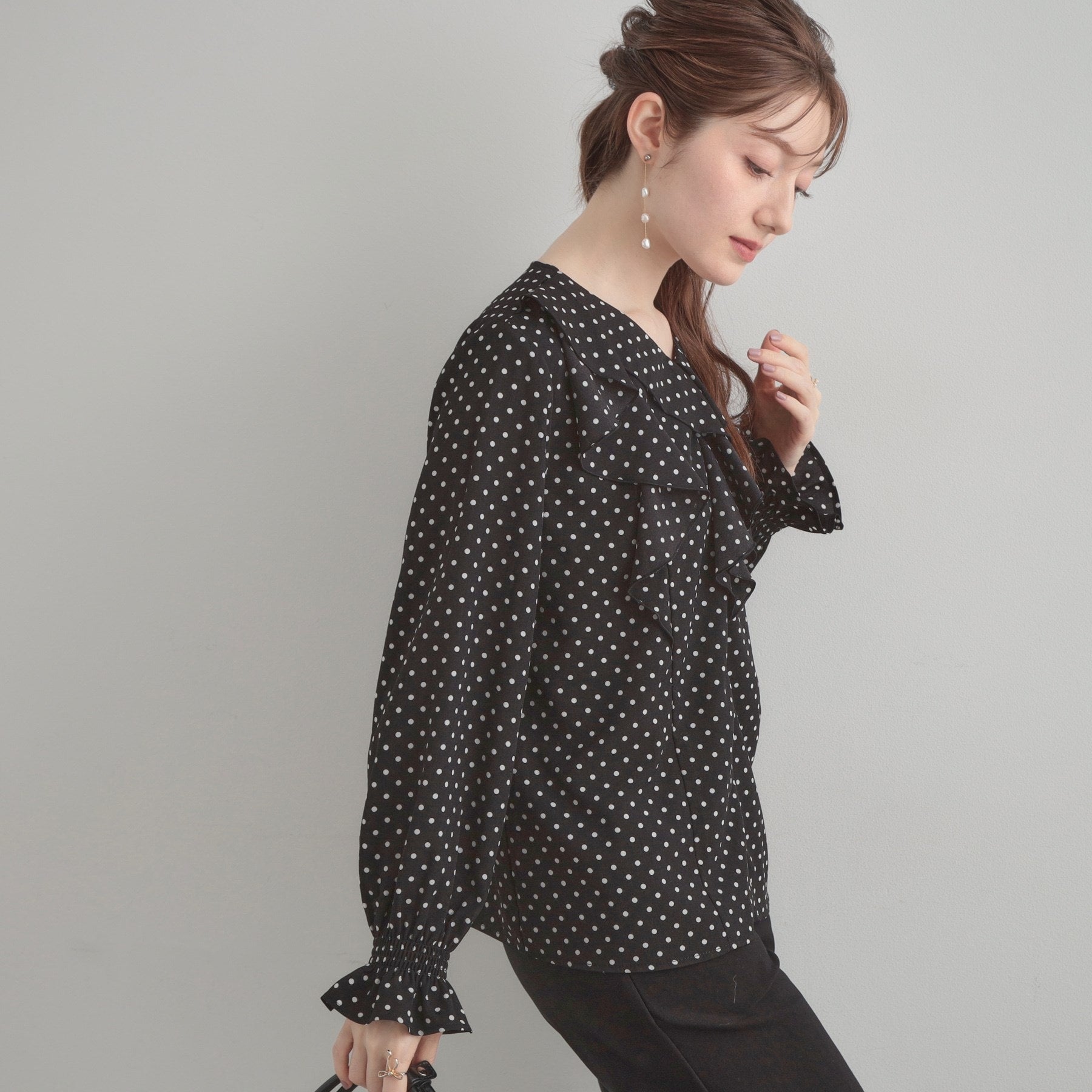 クチュール ブローチ Couture Brooch ラッフルフリルブラウス （ライトグレー(011)） ライトグレー(011)