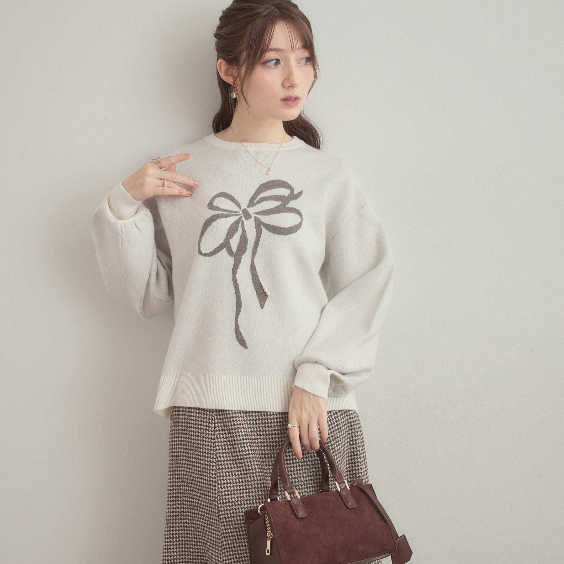 クチュール ブローチ Couture Brooch リボンジャガードニットトップス （オフホワイト(103)） オフホワイト(103)