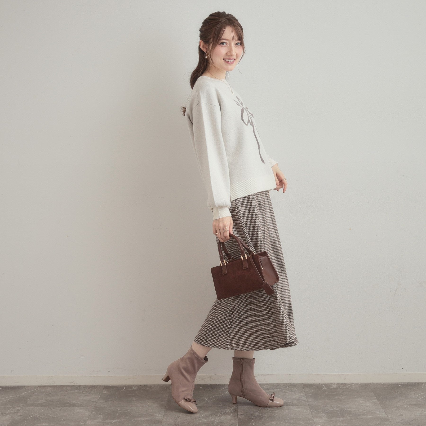 クチュール ブローチ Couture Brooch リボンジャガードニットトップス （オフホワイト(103)） オフホワイト(103)