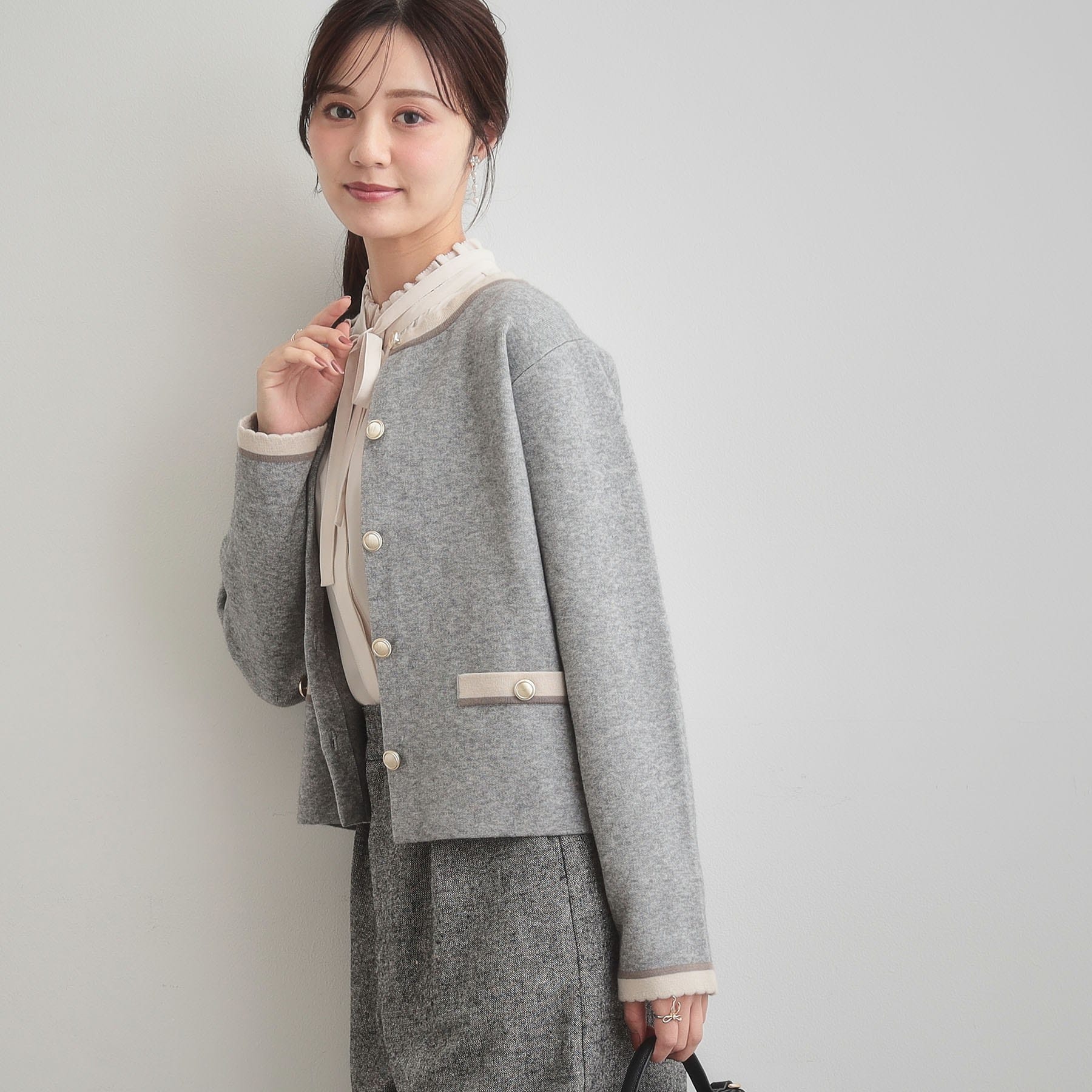 クチュール ブローチ Couture Brooch 【通勤・大人上品】ムースタッチジャカード 配色スカラカーディ （ブラック(019)） ブラック(019)