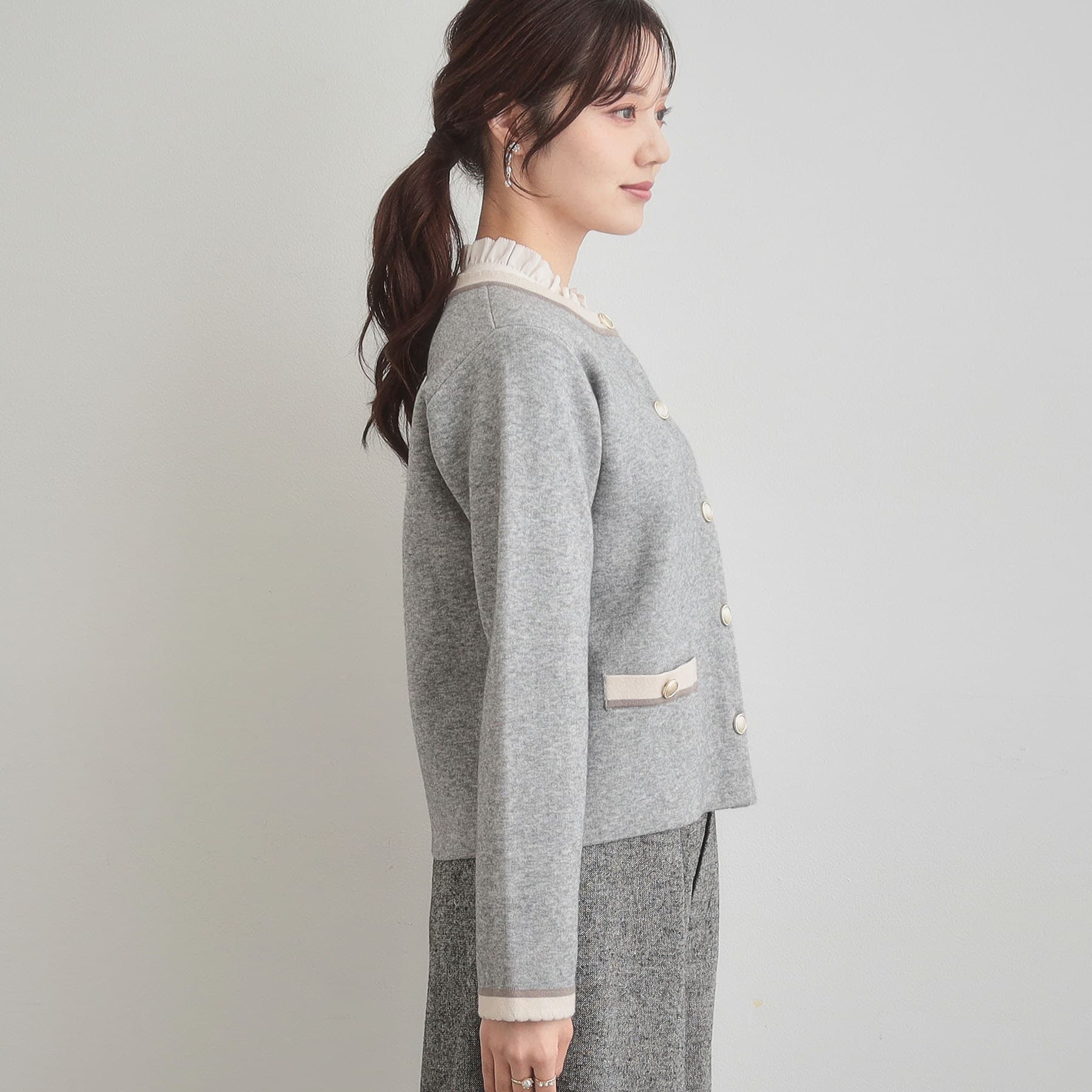 クチュール ブローチ Couture Brooch 【通勤・大人上品】ムースタッチジャカード 配色スカラカーディ （ブラック(019)） ブラック(019)