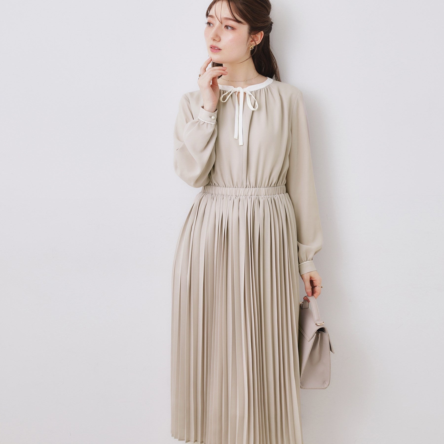 クチュール ブローチ Couture Brooch 配色シフォンプリーツワンピース （ネイビー(094)） ネイビー(094)