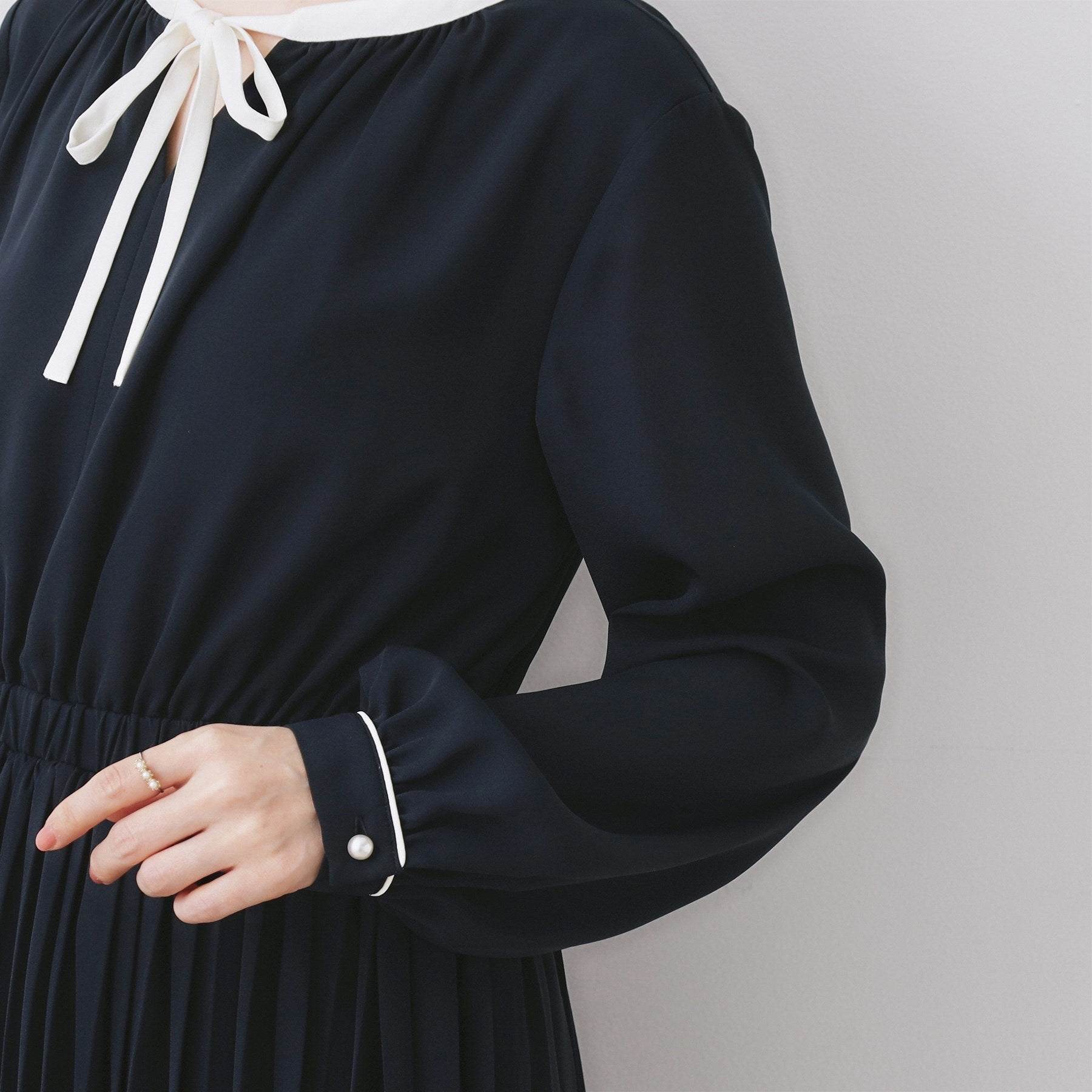 クチュール ブローチ Couture Brooch 配色シフォンプリーツワンピース （ネイビー(094)） ネイビー(094)