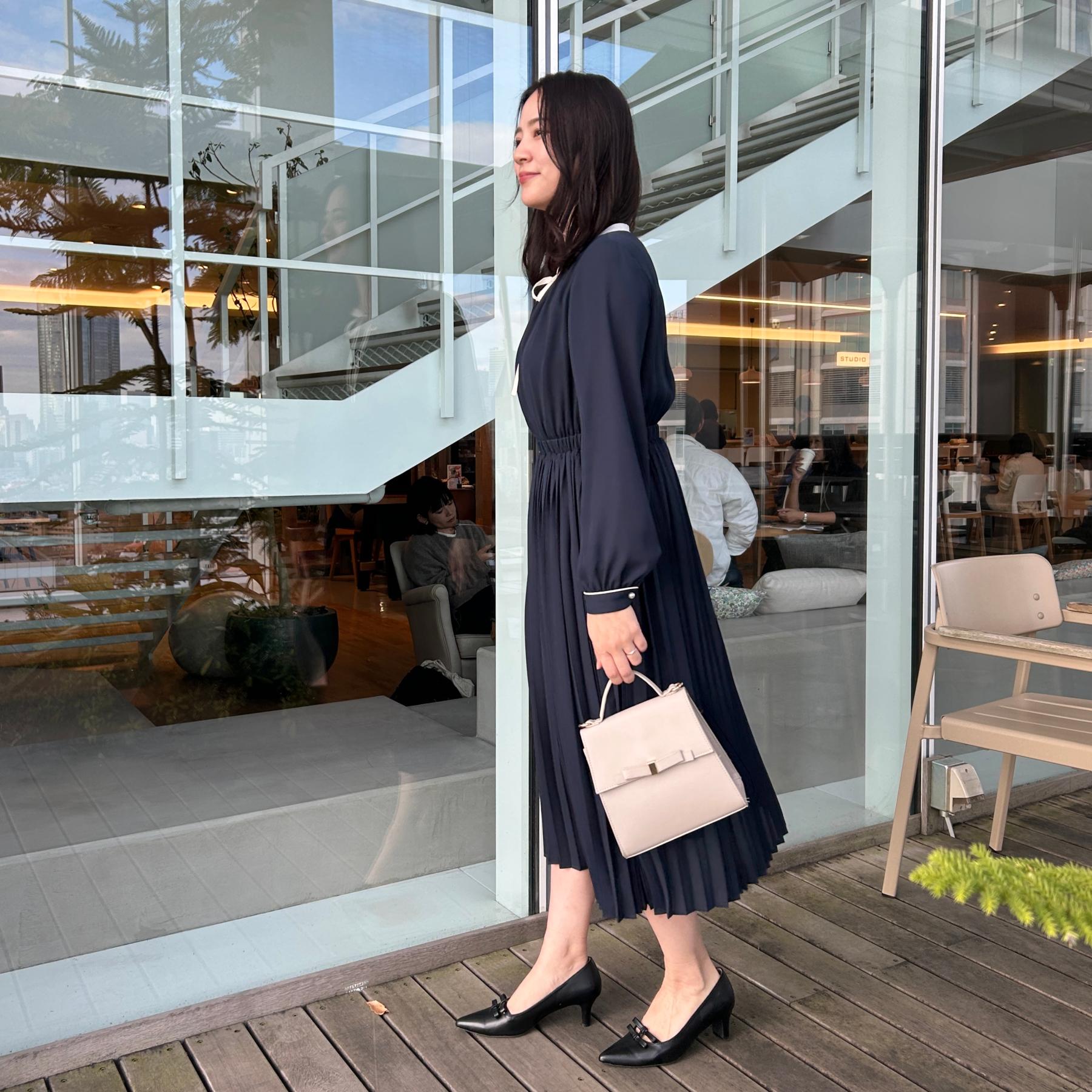 クチュール ブローチ Couture Brooch 配色シフォンプリーツワンピース （ネイビー(094)） ネイビー(094)