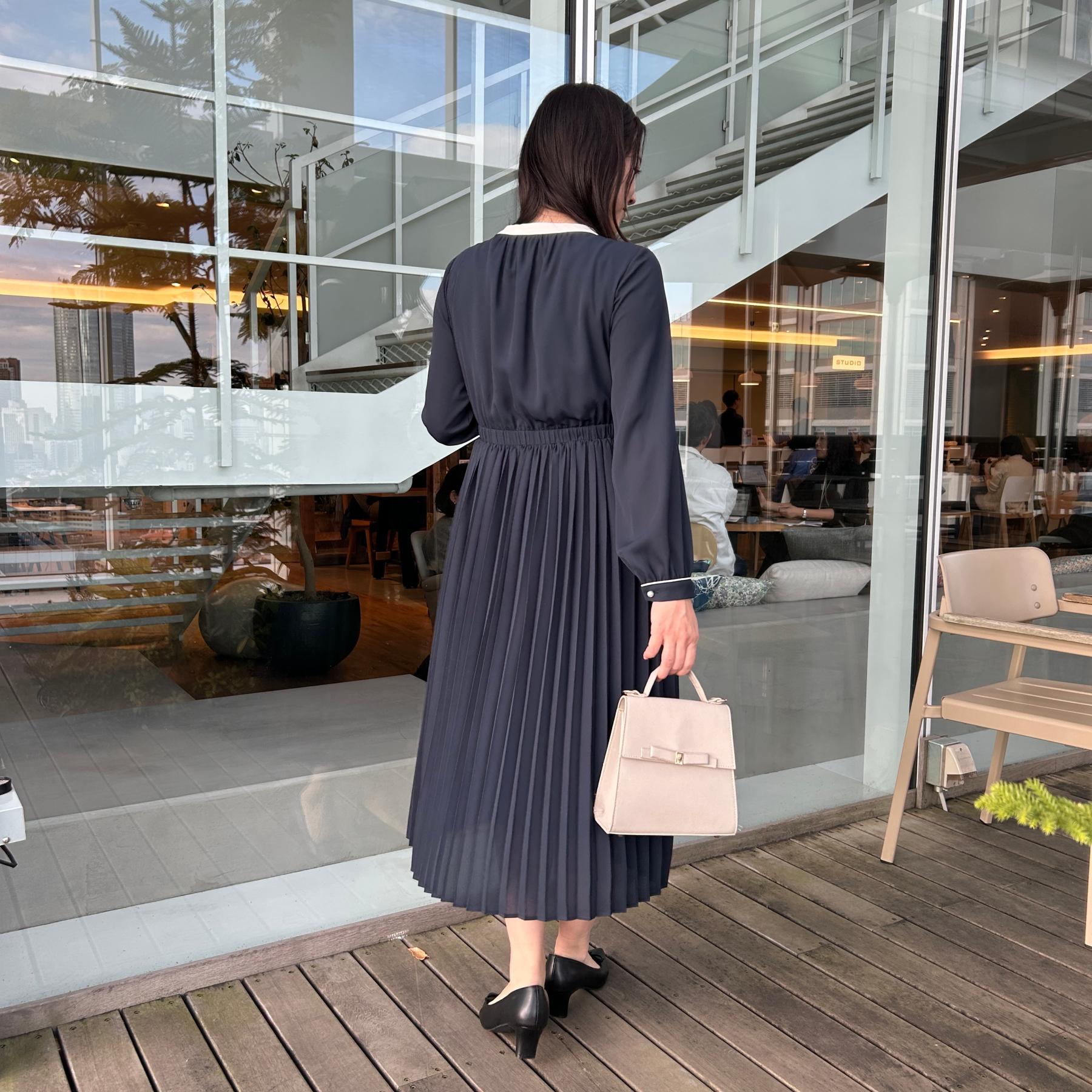 クチュール ブローチ Couture Brooch 配色シフォンプリーツワンピース （ネイビー(094)） ネイビー(094)