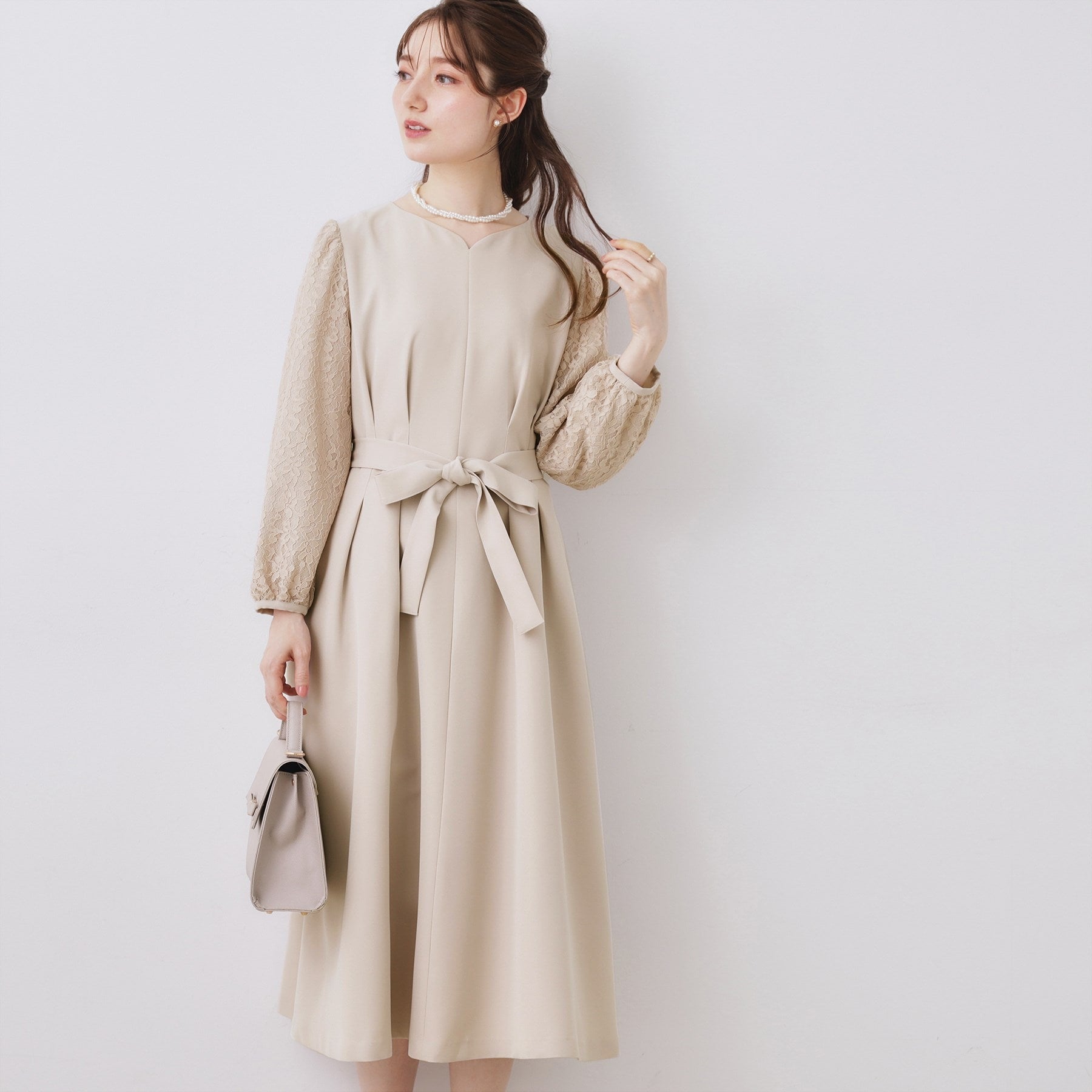 クチュール ブローチ Couture Brooch レース袖タックフレアワンピース （ピンクベージュ(053)） ピンクベージュ(053)