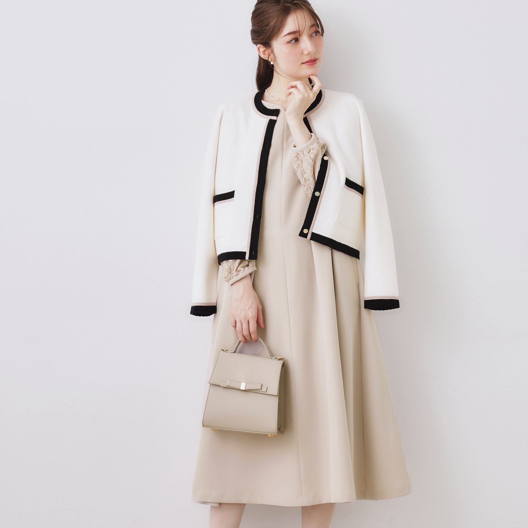 クチュール ブローチ Couture Brooch レース袖タックフレアワンピース （ピンクベージュ(053)） ピンクベージュ(053)