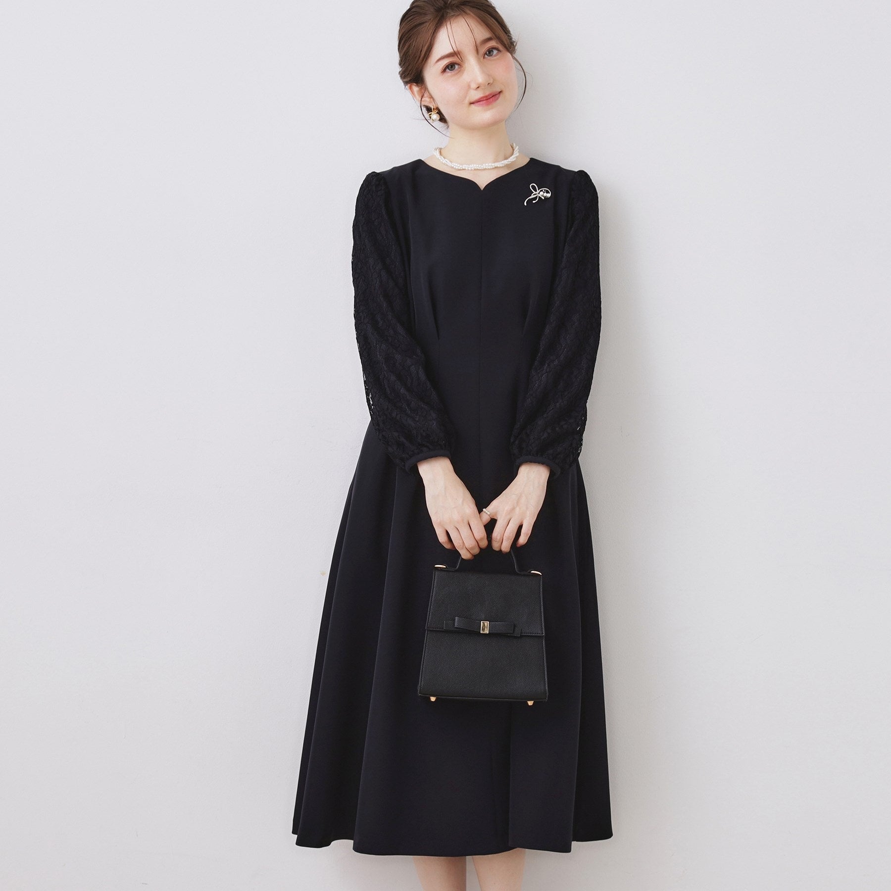 クチュール ブローチ Couture Brooch レース袖タックフレアワンピース （ピンクベージュ(053)） ピンクベージュ(053)