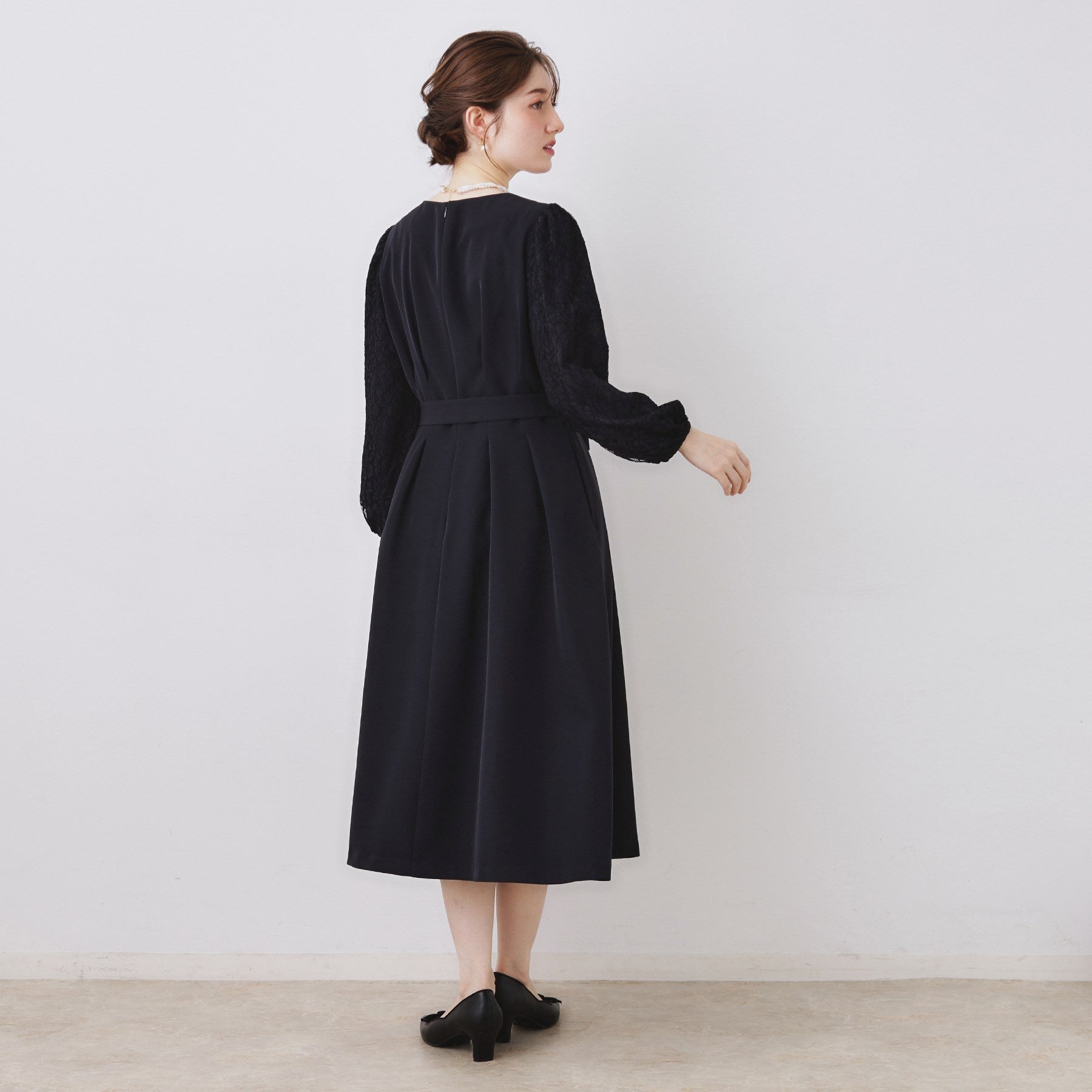 クチュール ブローチ Couture Brooch レース袖タックフレアワンピース （ピンクベージュ(053)） ピンクベージュ(053)