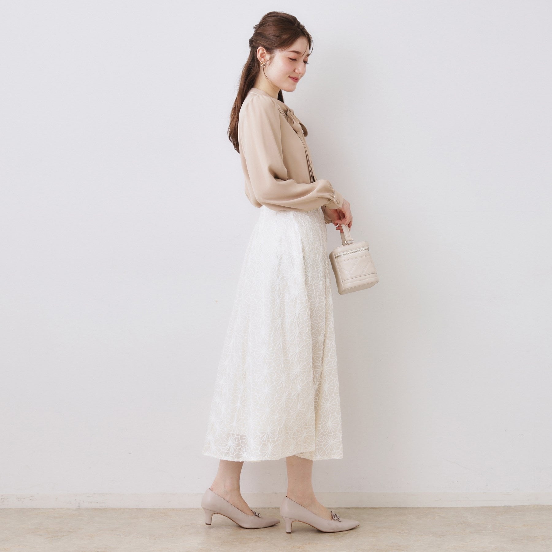 クチュール ブローチ Couture Brooch 配色タックタイブラウス （ピンクベージュ(553)） ピンクベージュ(553)