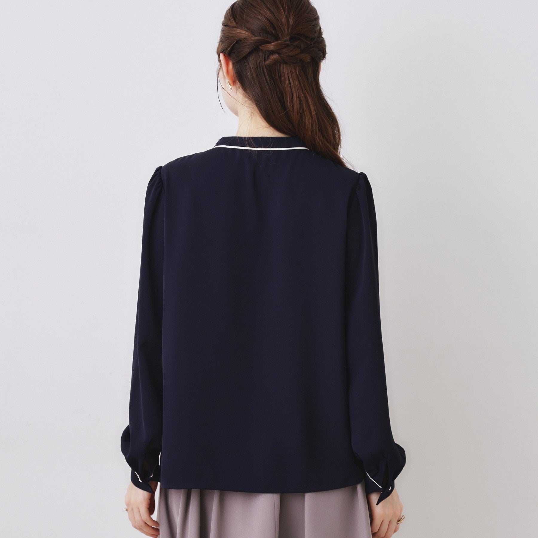 クチュール ブローチ Couture Brooch 配色タックタイブラウス （ピンクベージュ(553)） ピンクベージュ(553)