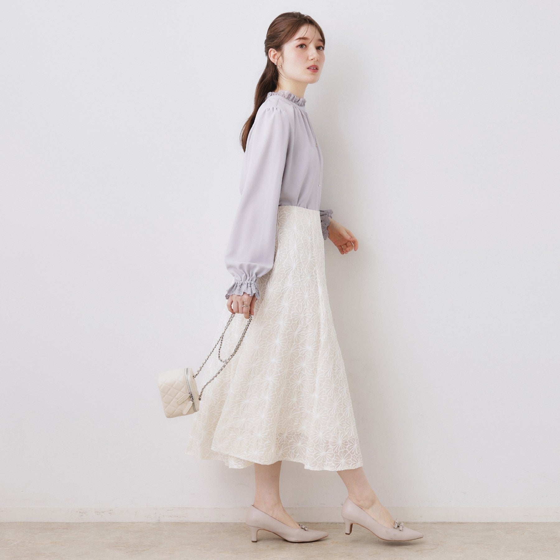 クチュール ブローチ Couture Brooch 前後2WAYエンブロレースブラウス （ライトピンク(070)） ライトピンク(070)