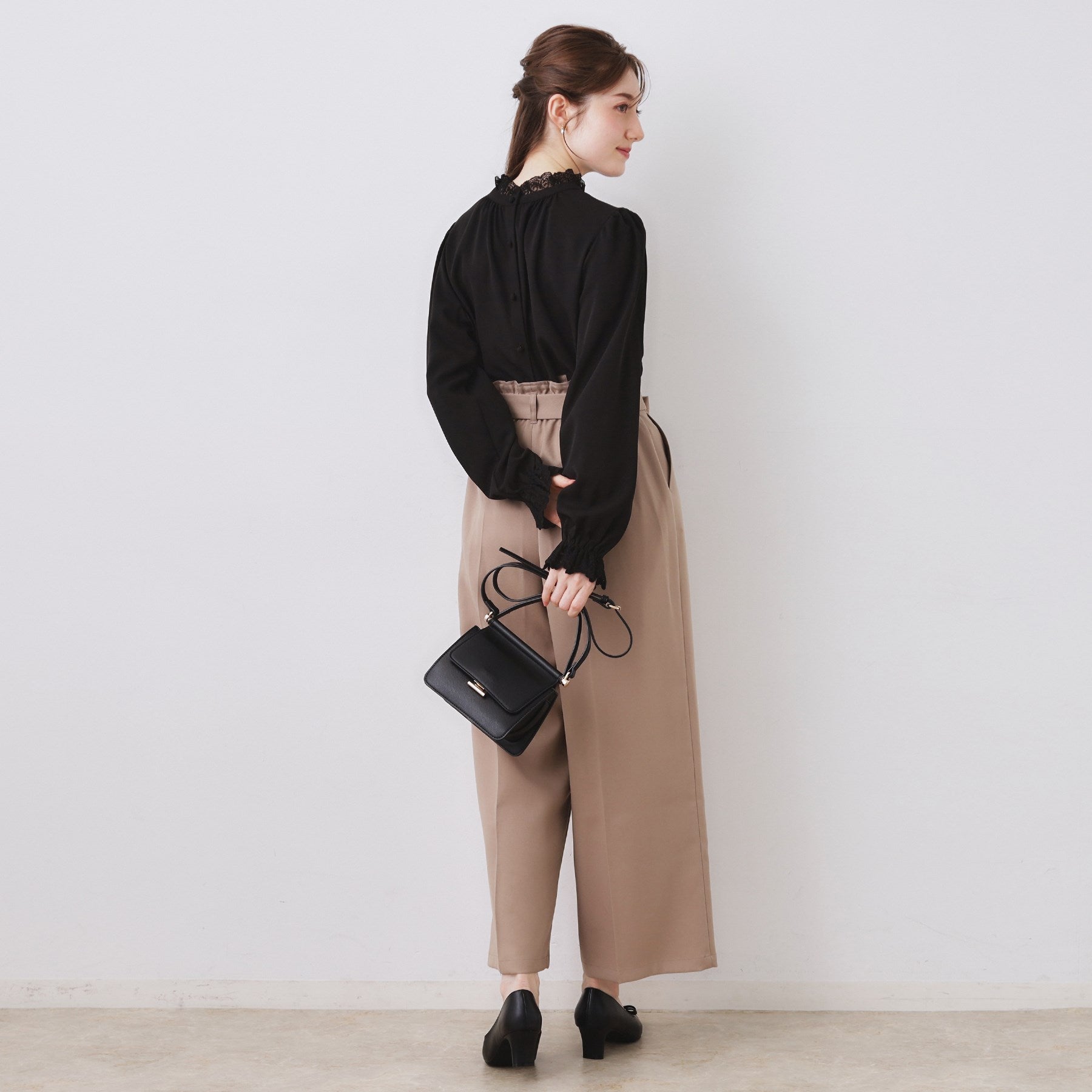 クチュール ブローチ Couture Brooch 前後2WAYエンブロレースブラウス （ライトピンク(070)） ライトピンク(070)