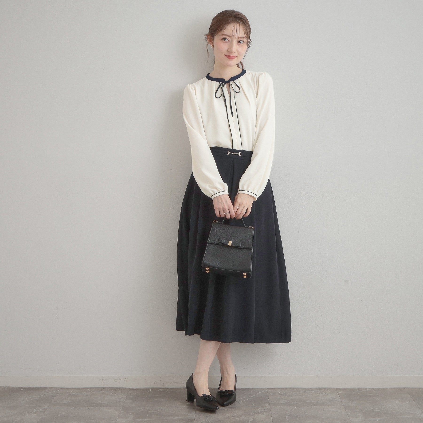 クチュール ブローチ Couture Brooch 配色細リボンタイ （ライトグレー(511)） ライトグレー(511)