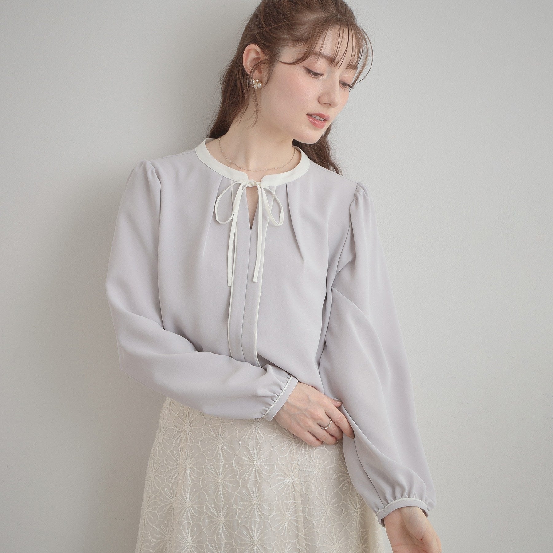 クチュール ブローチ Couture Brooch 配色細リボンタイ （ライトグレー(511)） ライトグレー(511)