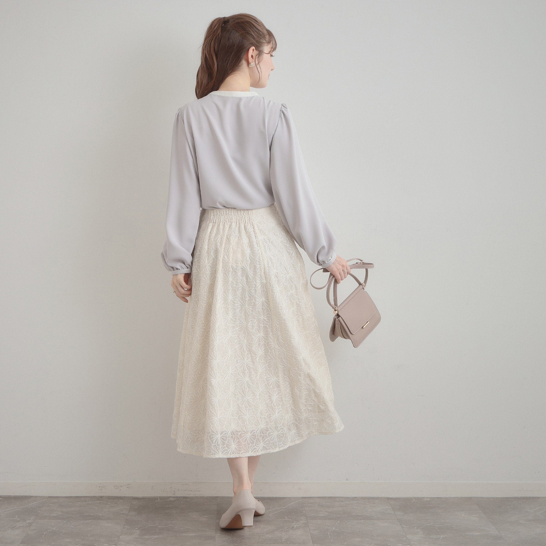 クチュール ブローチ Couture Brooch 配色細リボンタイ （ライトグレー(511)） ライトグレー(511)