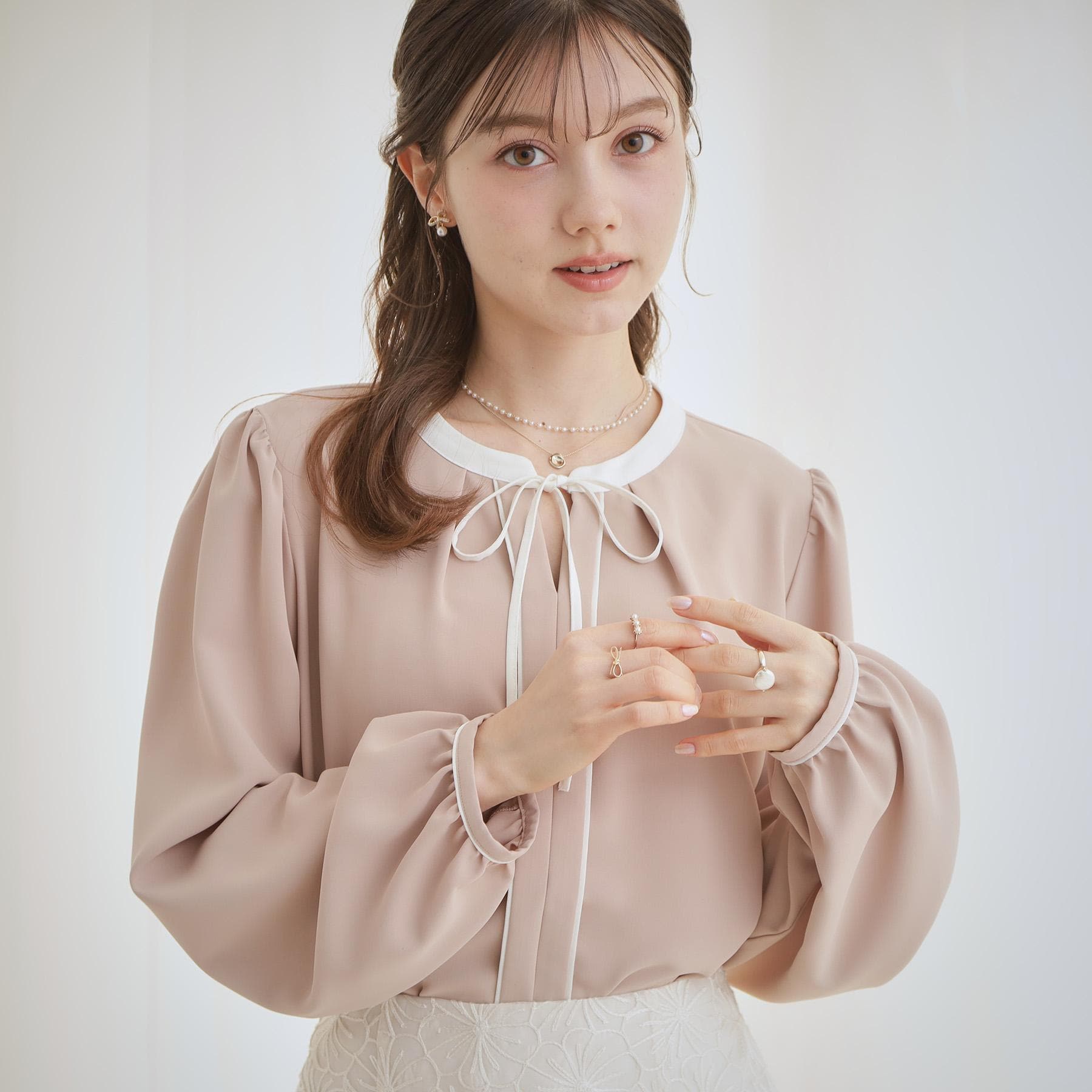 クチュール ブローチ Couture Brooch 配色細リボンタイ （ベージュ(552)） ベージュ(552)