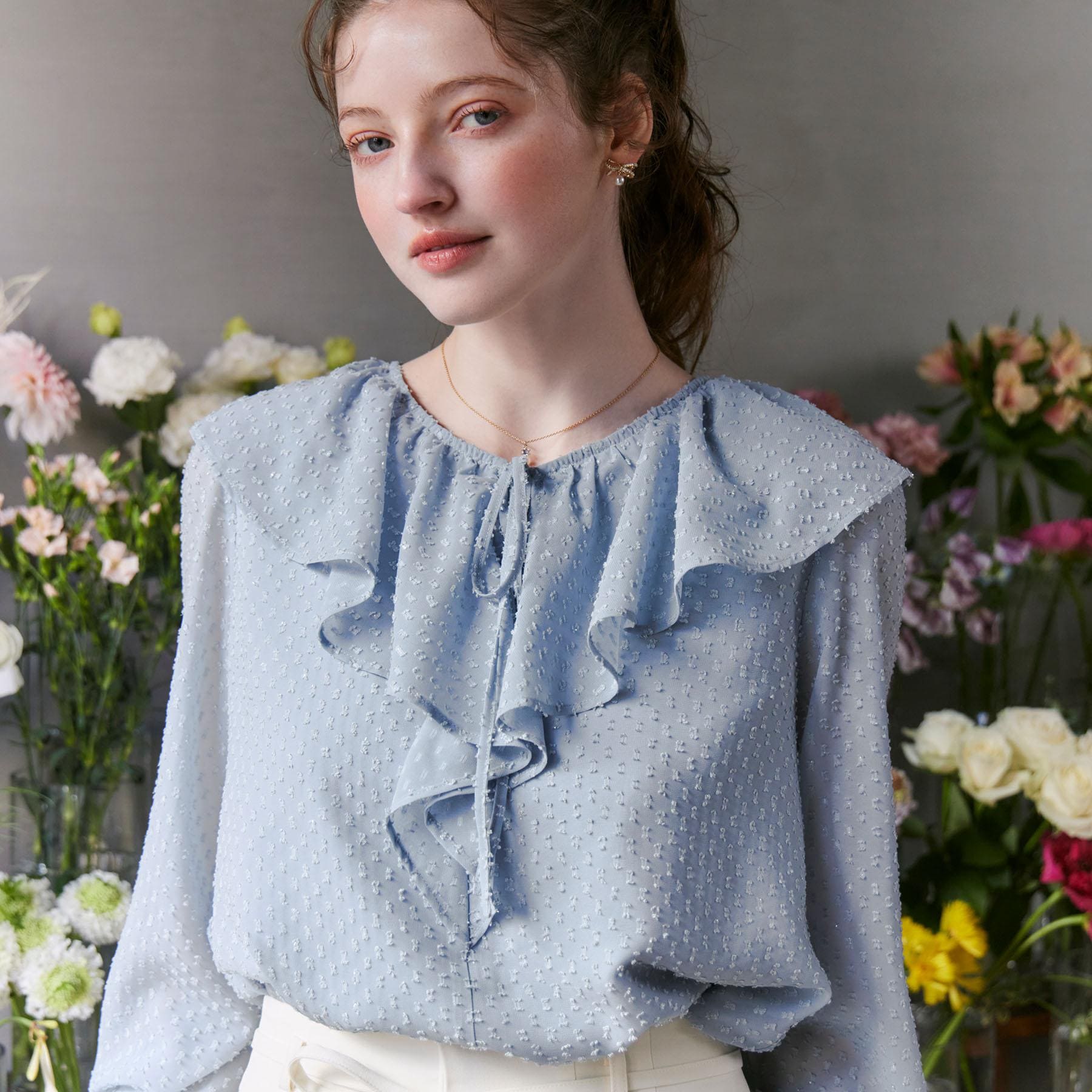 クチュール ブローチ Couture Brooch ラメカットドビーフリルブラウス （ブルー(092)） ブルー(092)