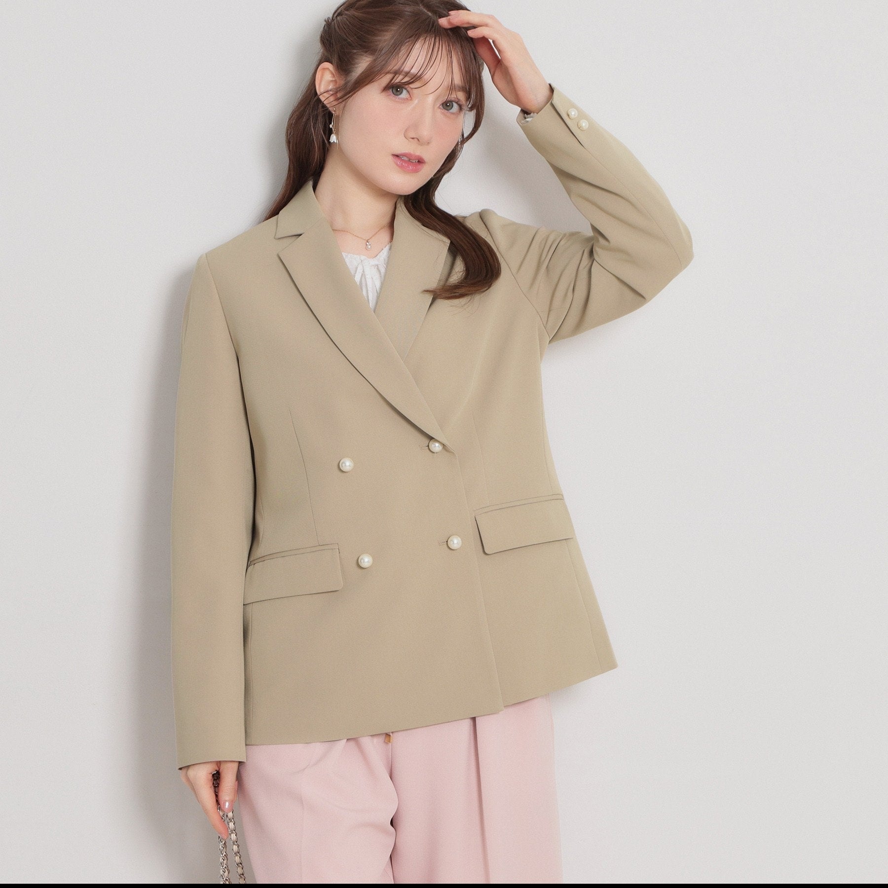 クチュール ブローチ Couture Brooch パール調ボタンテーラードジャケット （ベージュ(052)） ベージュ(052)