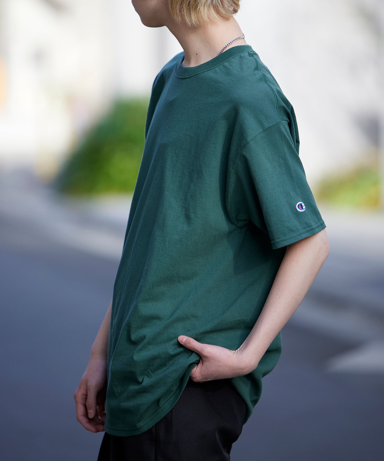 チャンピオン Champion 5.2オンス トップス Tシャツ 半袖 ワンポイント 無地 刺繍 コットン100% クルーネック シンプル T425