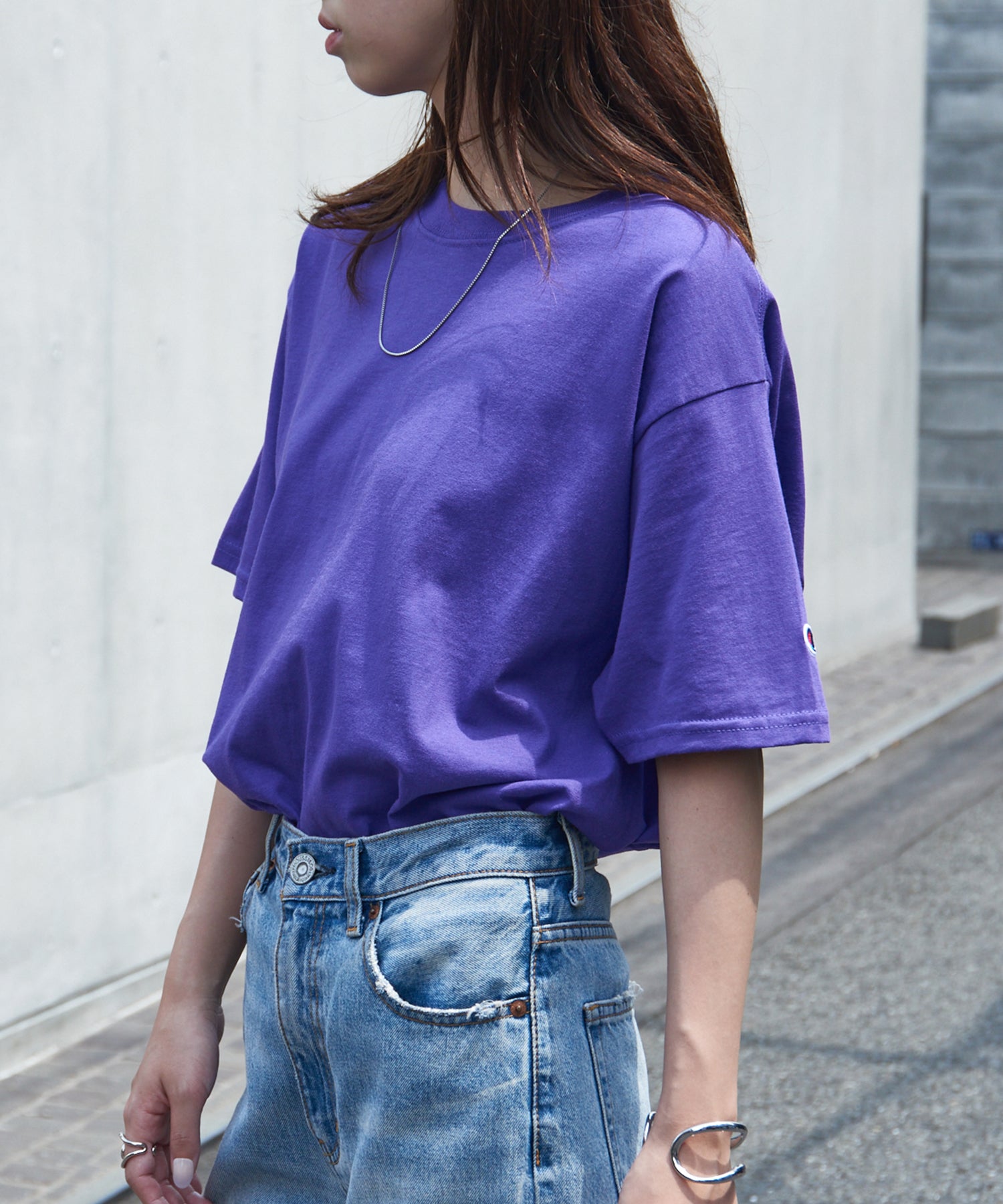 チャンピオン Champion 5.2オンス トップス Tシャツ 半袖 ワンポイント 無地 刺繍 コットン100% クルーネック シンプル T425