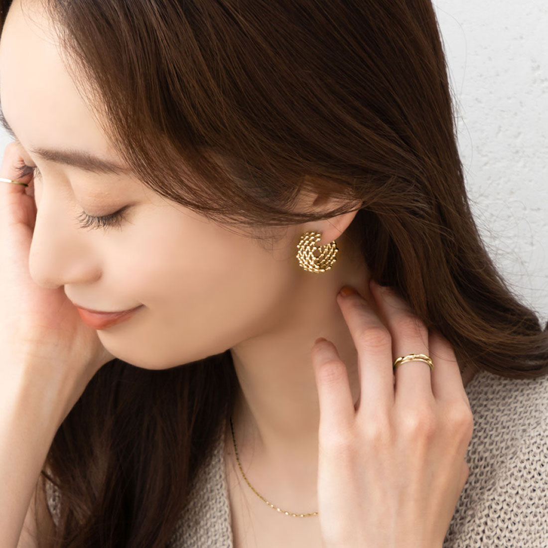 クリームドット Cream dot. メッシュライクなドット模様のステンレス製透かしフープピアス （ピアス：シルバー） ピアス：シルバー