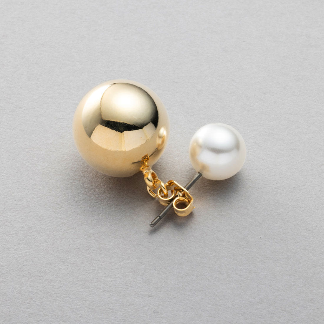 クリームドット Cream dot. パール×メタルボールのちょい揺れバックキャッチピアス （ピアス：ゴールド） ピアス：ゴールド