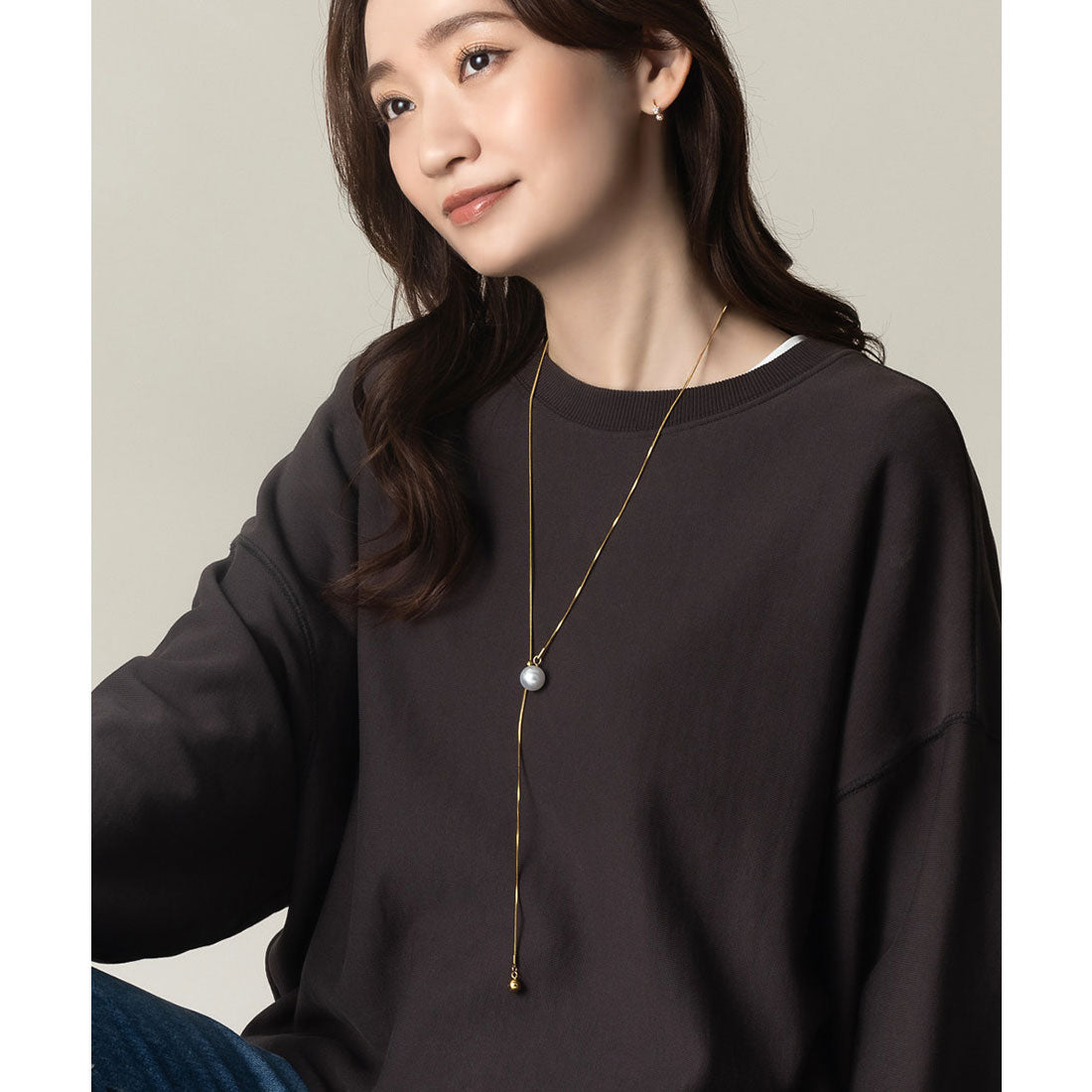 クリームドット Cream dot. パール艶めくステンレス製Y字ロングネックレス （フリーサイズ：ゴールド） フリーサイズ：ゴールド