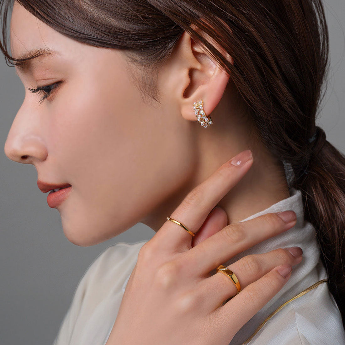 クリームドット Cream dot. 繊細に煌めくビジュー×パールのフープイヤリング （イヤリング：シルバー） イヤリング：シルバー