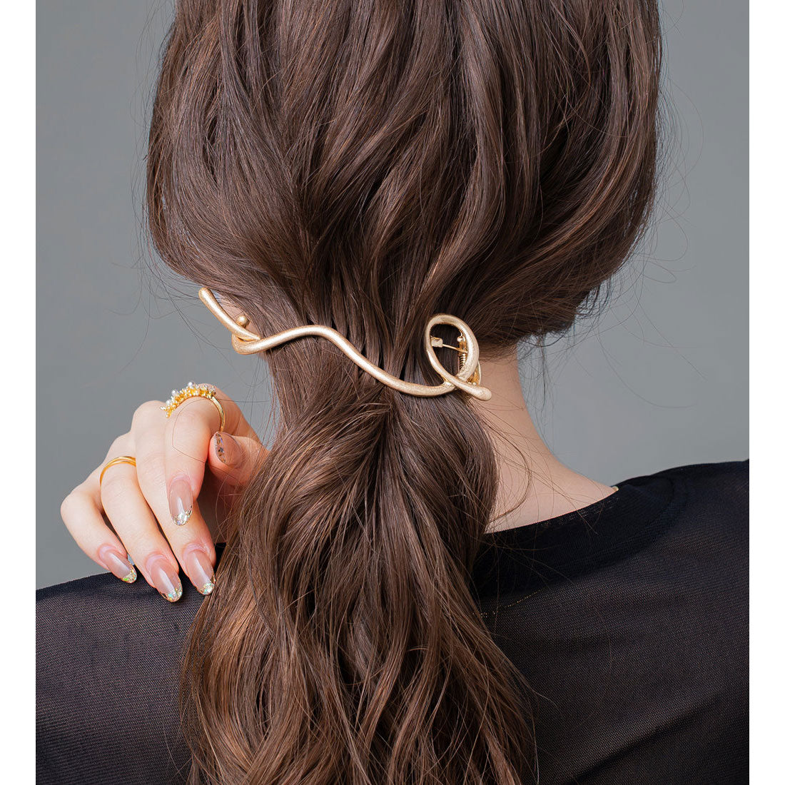 クリームドット Cream dot. ニュアンス×ヴィンテージ調のメタルヘアクリップ （ワンサイズ：ゴールド） ワンサイズ：ゴールド