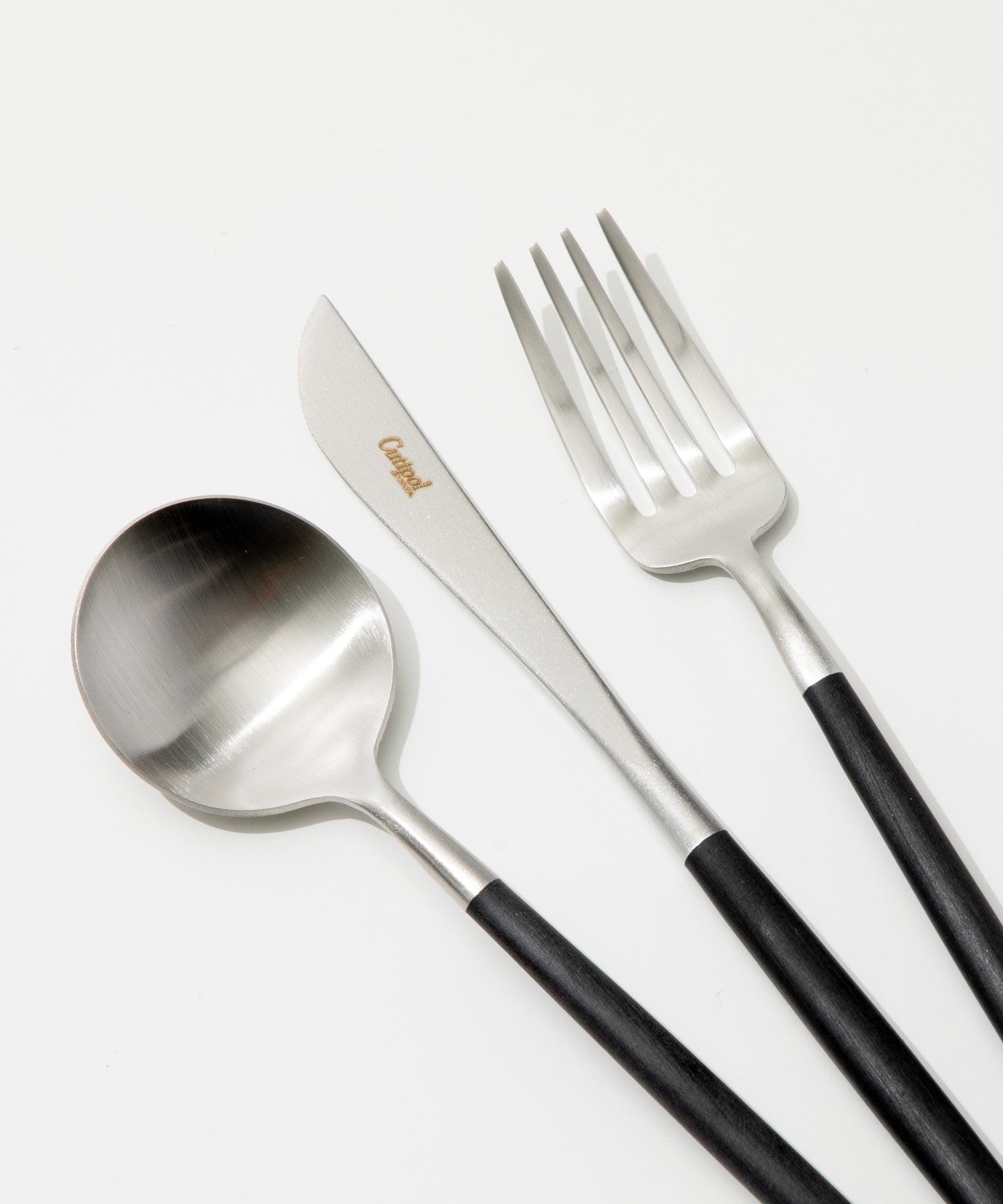 クチポール Cutipol クチポール Cutipol ゴア 食器 6点セット デザート スプーン フォーク ナイフ ギフトボックス付 6点用 GOA DESSERT 【返品不可商品】 （シルバー×ブラック） シルバー×ブラック