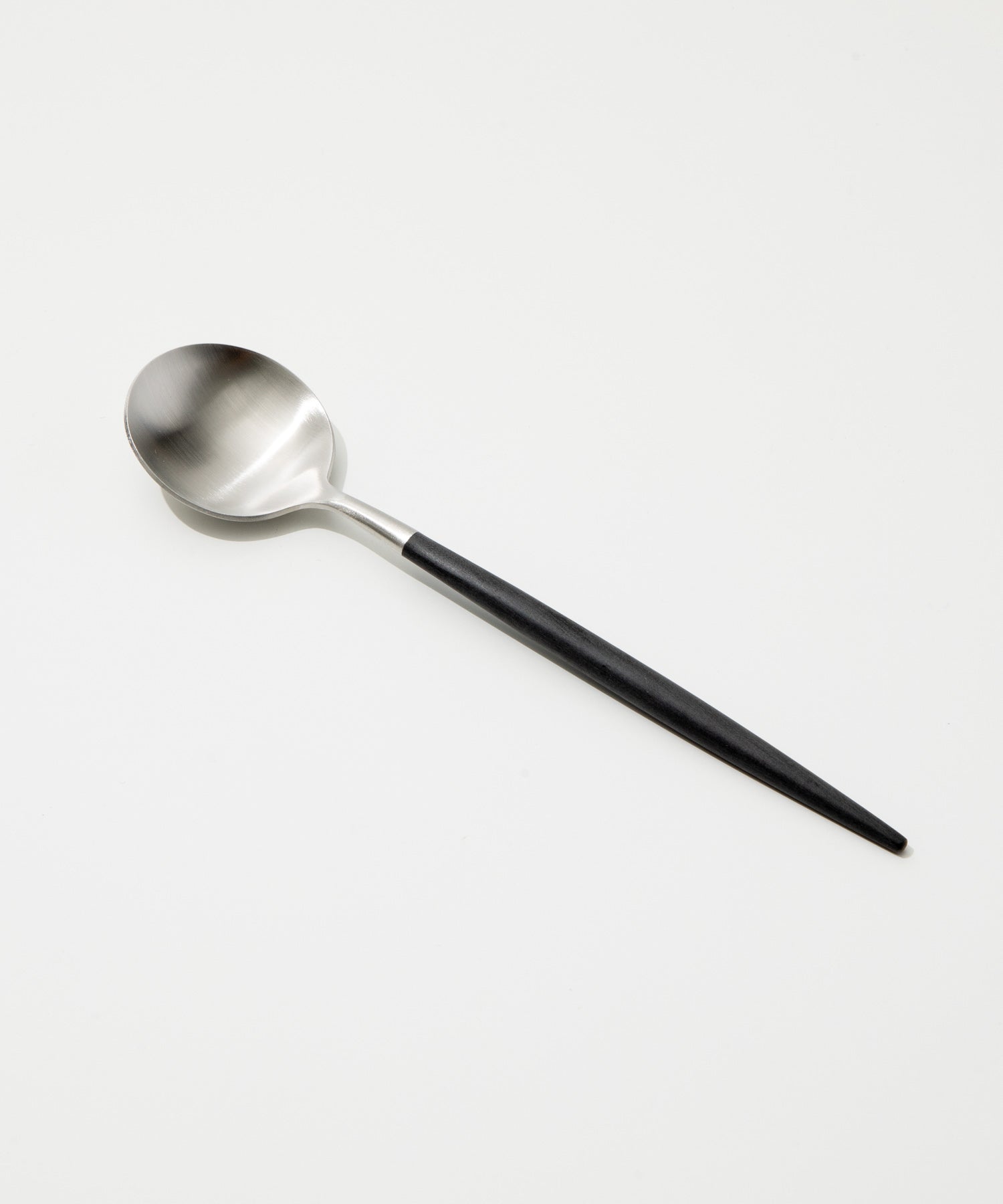 クチポール Cutipol クチポール Cutipol ゴア 食器 6点セット デザート スプーン フォーク ナイフ ギフトボックス付 6点用 GOA DESSERT 【返品不可商品】 （シルバー×ブラック） シルバー×ブラック