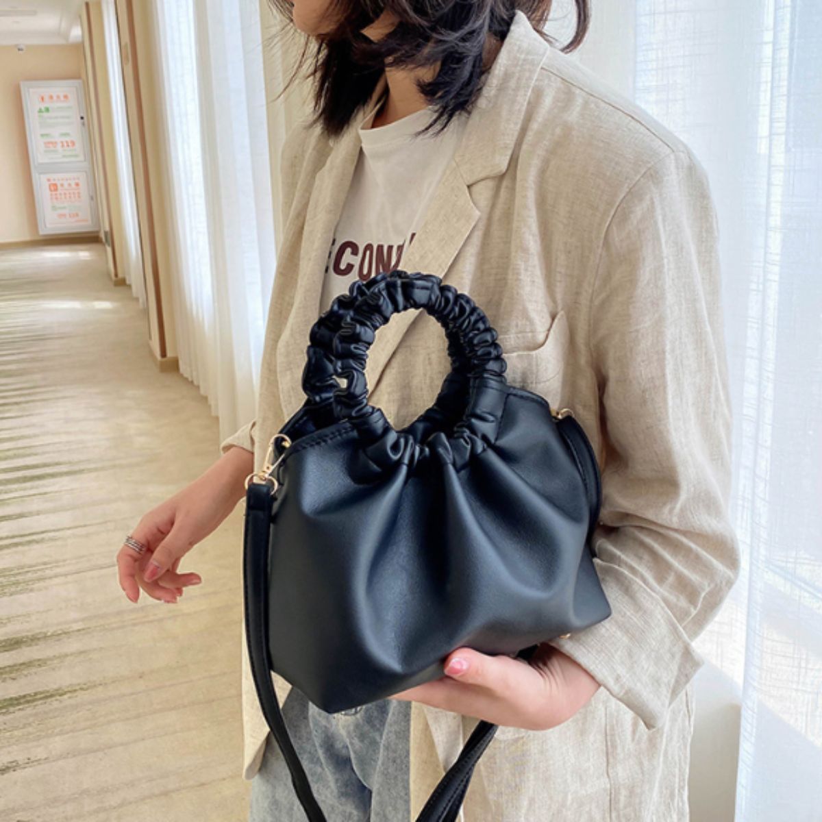 チャイムトリップ Chime Trip ショルダーバッグ ハンドルバッグ ミニバッグ 鞄 ミニショルダー レディース 韓国ファッション 手提げ フェミニン おしゃれ 2WAY 高見え 通勤 （ホワイト） ホワイト