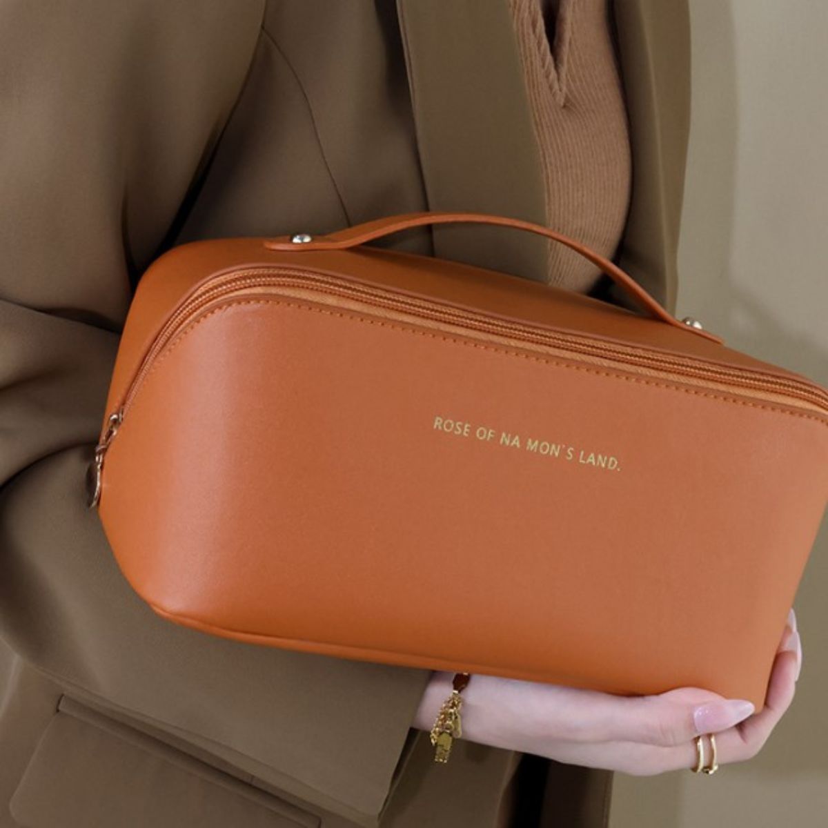 Chime Trip Trim Trip Pachity Pachity Pachity Pouch Cosmetics Multi Pacough small Travel Pouch旅行假皮革單調可愛的袋子儲物使製造粉紅色大容量迷你袋女士白色棕色棕色棕色棕色棕色棕色