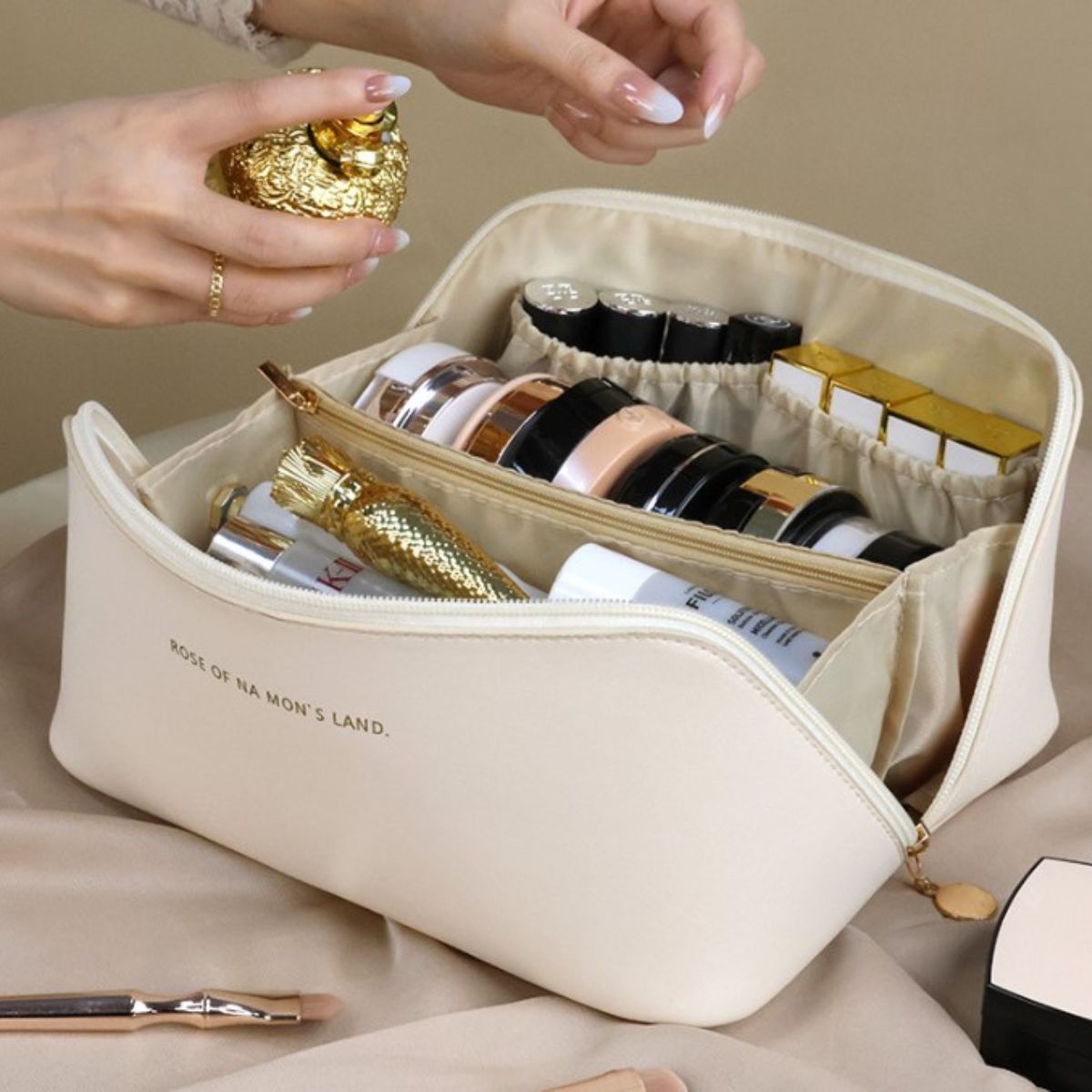 Chime Trip Trim Trip Pachity Pachity Pachity Pouch Cosmetics Multi Pacough small Travel Pouch旅行假皮革單調可愛的袋子儲物使製造粉紅色大容量迷你袋女士白色棕色棕色棕色棕色棕色棕色